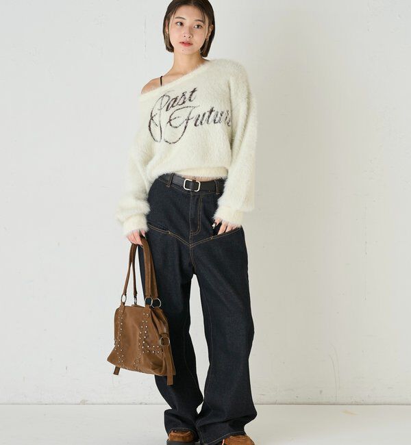  「SHAGGY LOGO OFF-SHOULDER KNIT」|ニット・セーター|