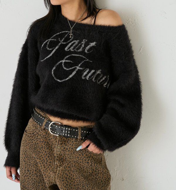  「SHAGGY LOGO OFF-SHOULDER KNIT」|ニット・セーター|ブラック