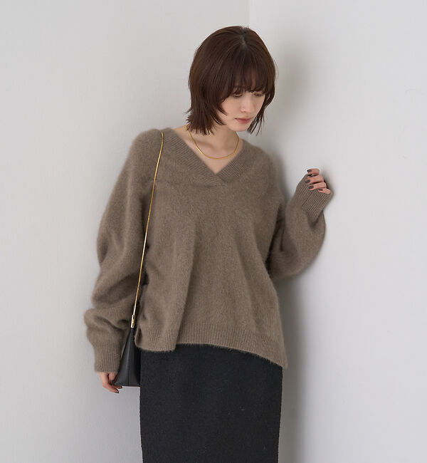 Rouge vif「フォックスウールVネックスリットニットプルオーバー」|ニット・セーター|