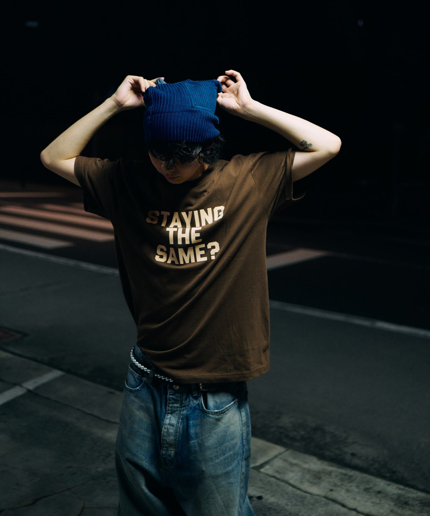 URBAN RESEARCH「Teya　Flock Letter T-shirts」|Tシャツ・カットソー|