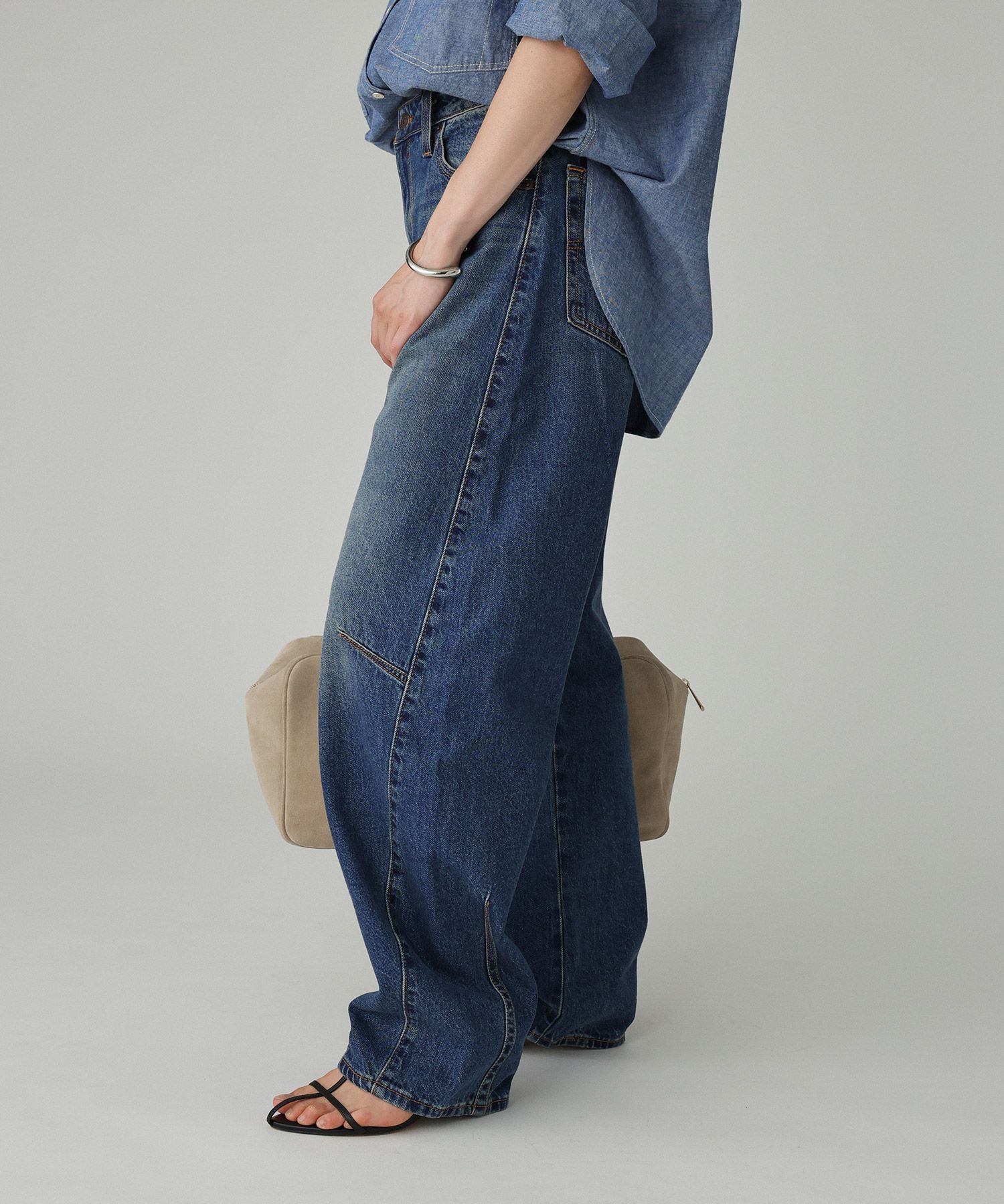  「【Levi's】BARREL PANTS」|デニム|