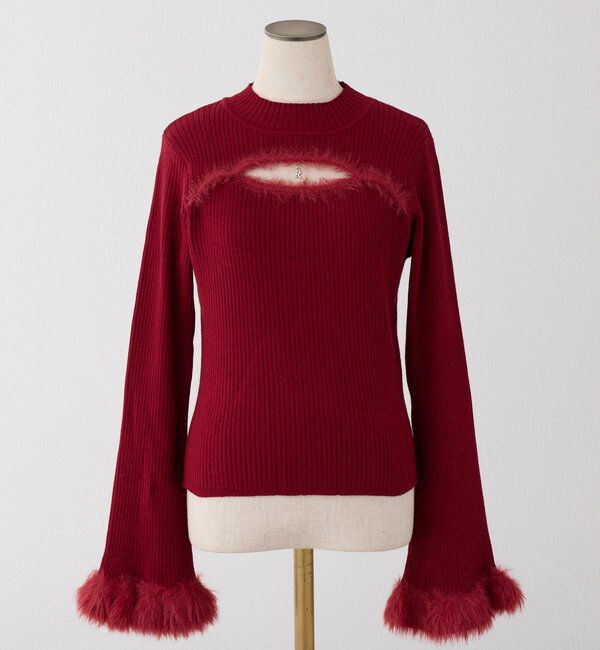  「デコルテカットデザインチャーム付きニット」|ニット・セーター|