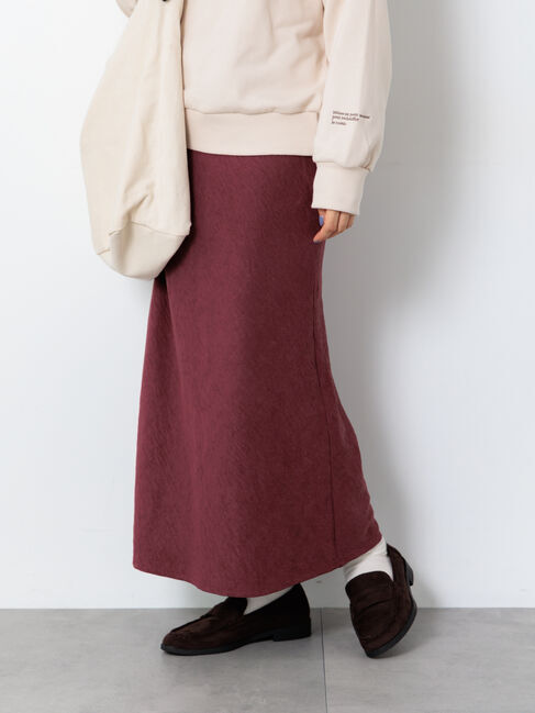 Lugnoncure「スウェード調バイアススカート《2025autumn catalog item》」|スカート|レッド