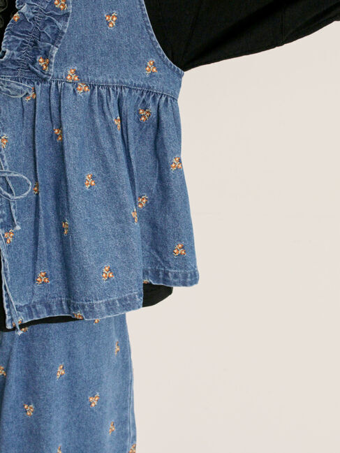 Samansa Mos2「刺繍デニムベスト」|ダウンベスト・ベスト|