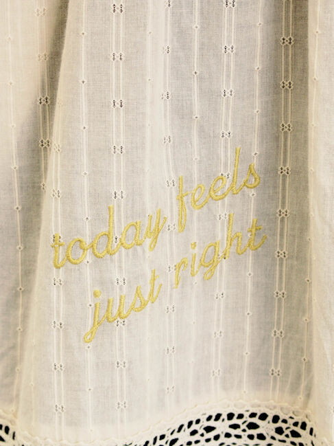 Samansa Mos2「ランダム刺繍入りワンピース」|ワンピース|