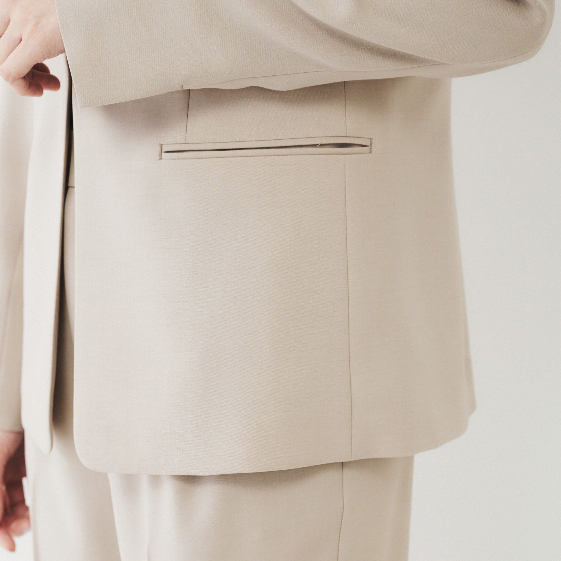 UNTITLED「【通勤スーツ】ライトウェイト カラーレスジャケット」|ノーカラージャケット|