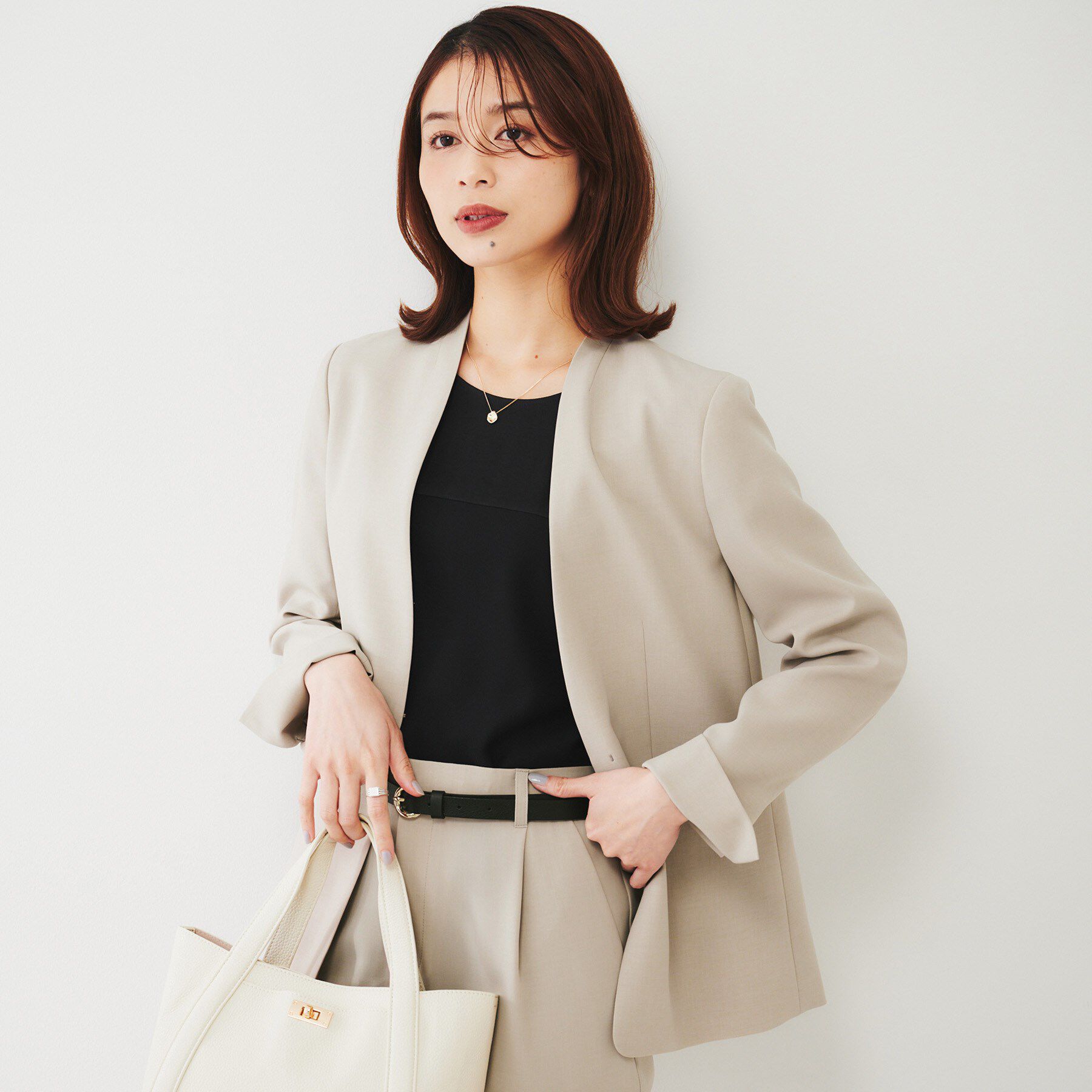 UNTITLED「【通勤スーツ】ライトウェイト カラーレスジャケット」|ノーカラージャケット|ピンクベージュ(05