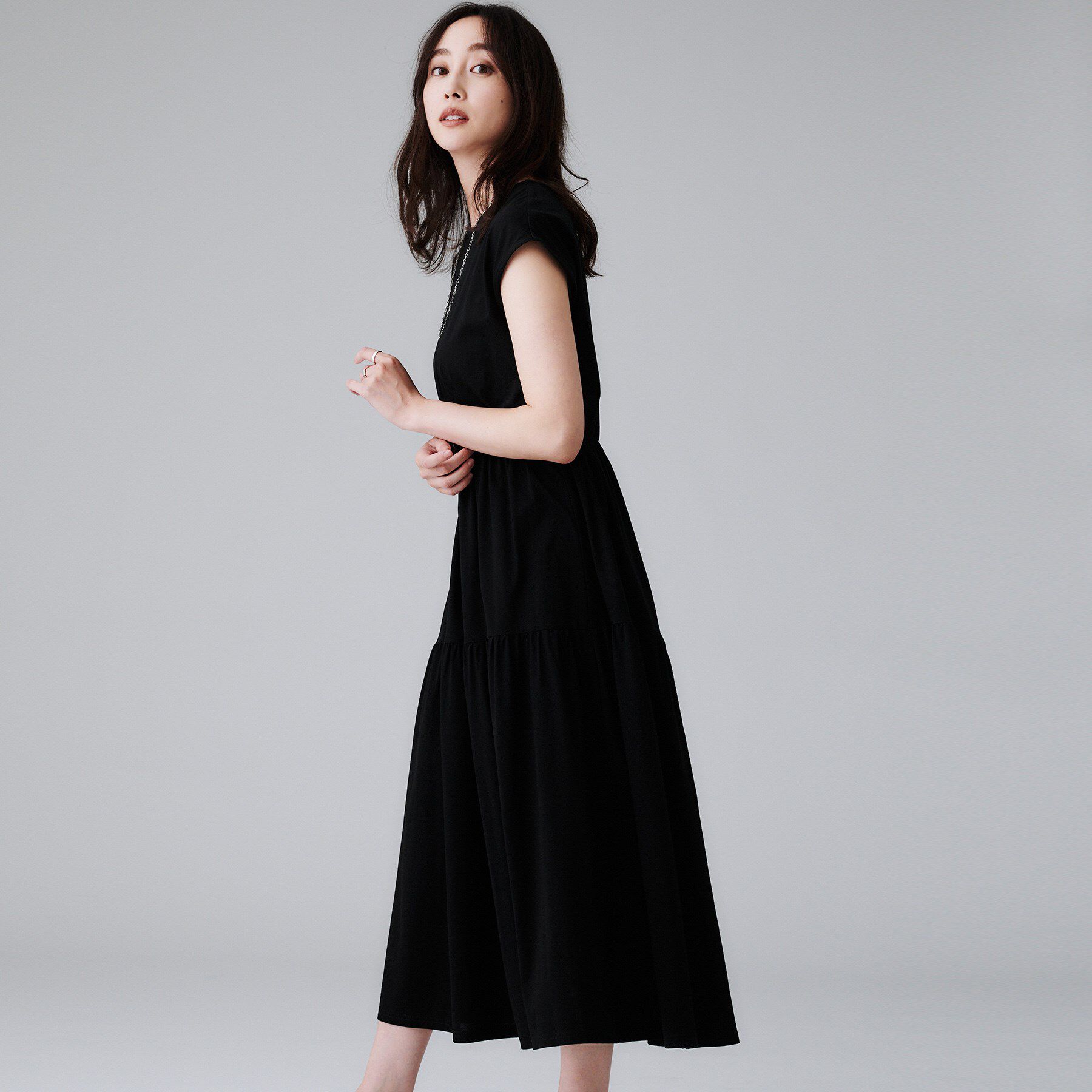 UNTITLED「【ティアード/洗える】コットンロングワンピース」|ワンピース|