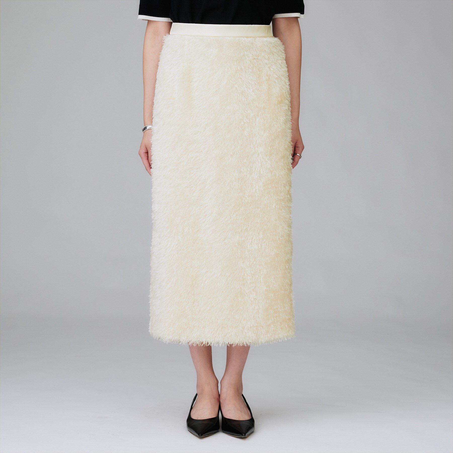 UNTITLED「【後ろウエストゴム/洗える/タイト】シャギーナロースカート」|スカート|