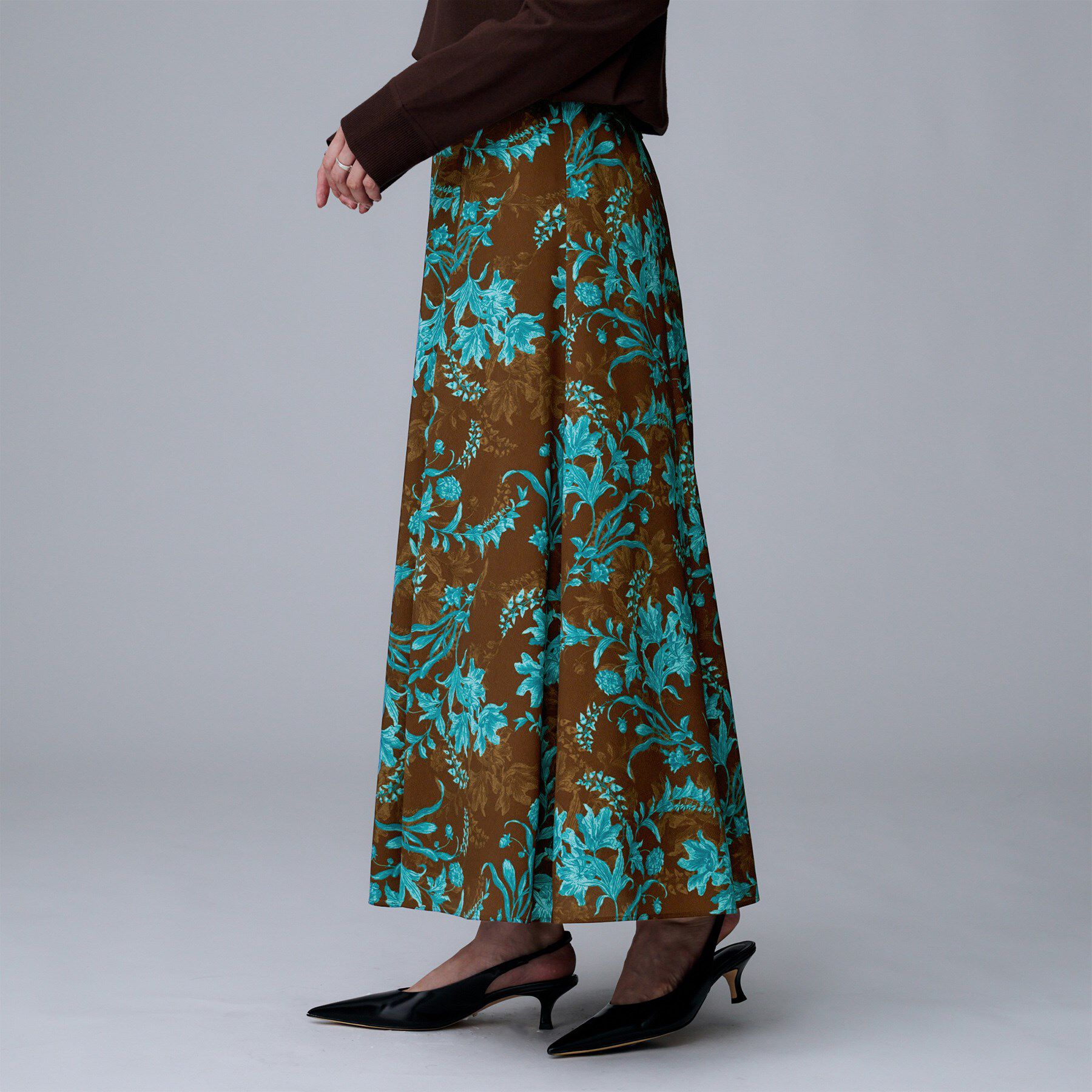 UNTITLED「【セットアップ可/ウエストゴム】オーナメントフラワー スカート」|スカート|