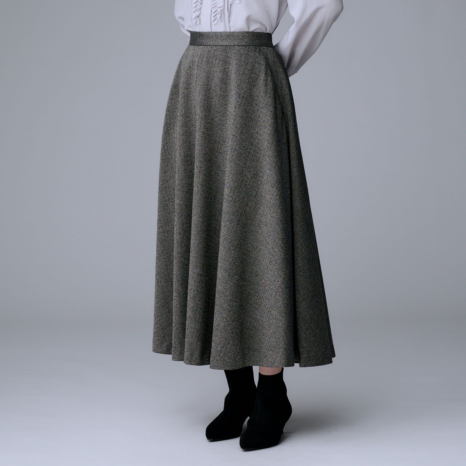 UNTITLED「【ミディ丈/ウール混】クラシカルヘリンボーン　ラメスカート」|スカート|