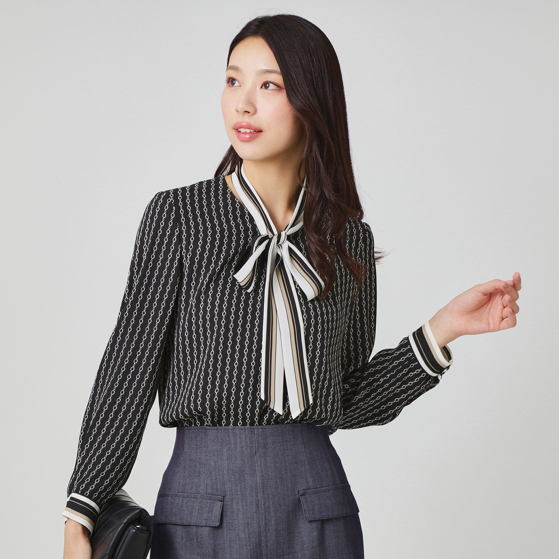 COUP DE CHANCE「【手洗い可／日本製】チェーン柄ブラウス」|シャツ・ブラウス|ブラック(119)