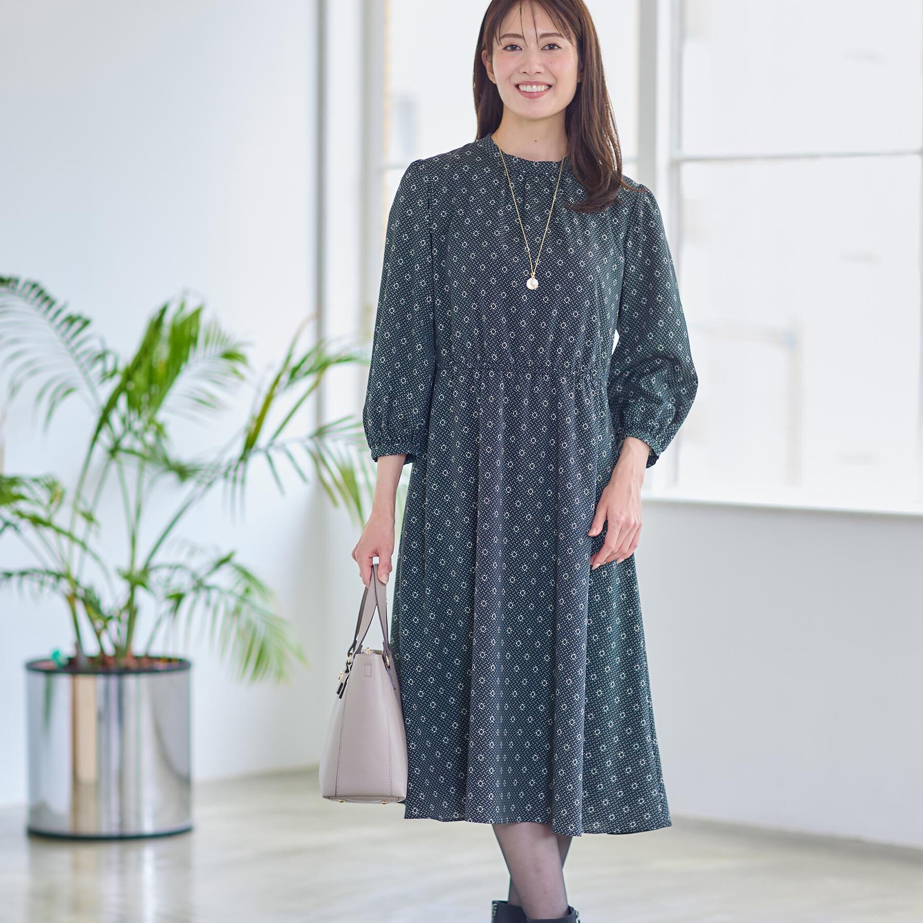 Reflect「【きちんと見え／通勤／セレモニーにおすすめ◎】ドット&times;ダイヤ柄ワンピース」|ワンピース|