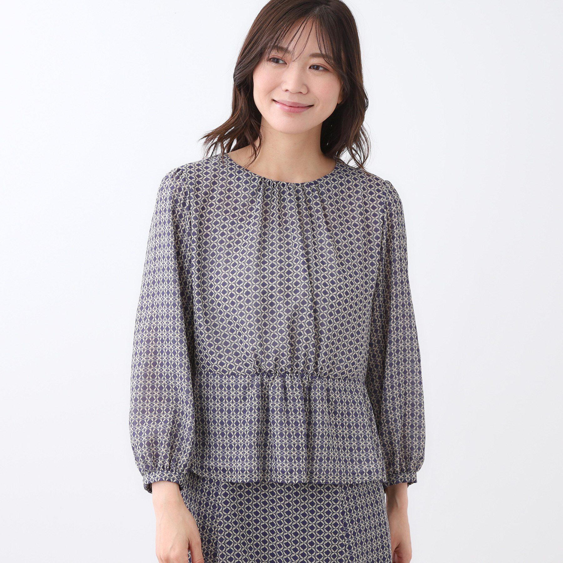 Reflect「【きちんと見え／セットアップ可／通勤におすすめ◎】ペプラムプリントブラウス」|シャツ・ブラウス|