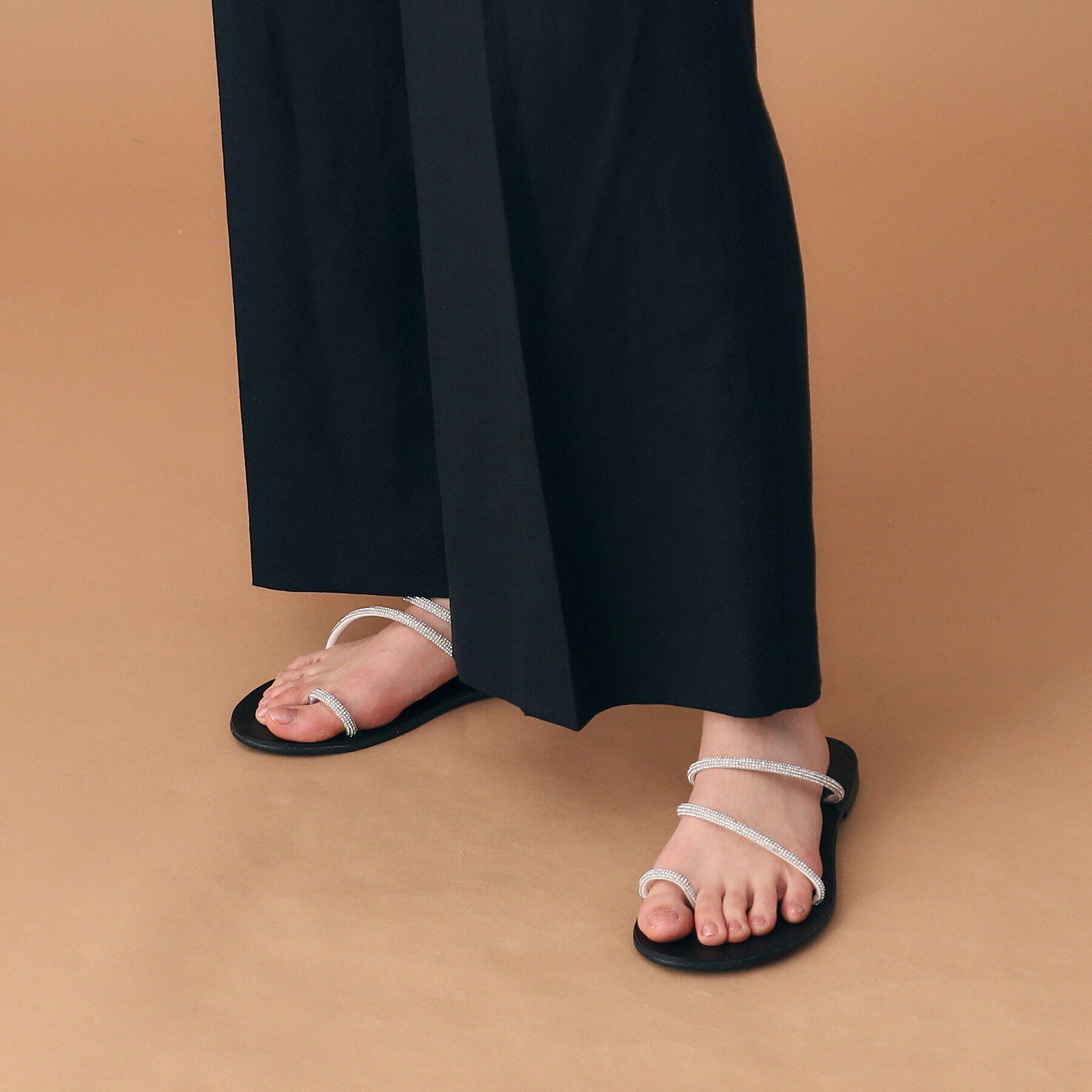 DRESSTERIOR「NICOLAS LAINAS（ニコラスライナス【別注】シルバークリスタルサンダル」|サンダル|