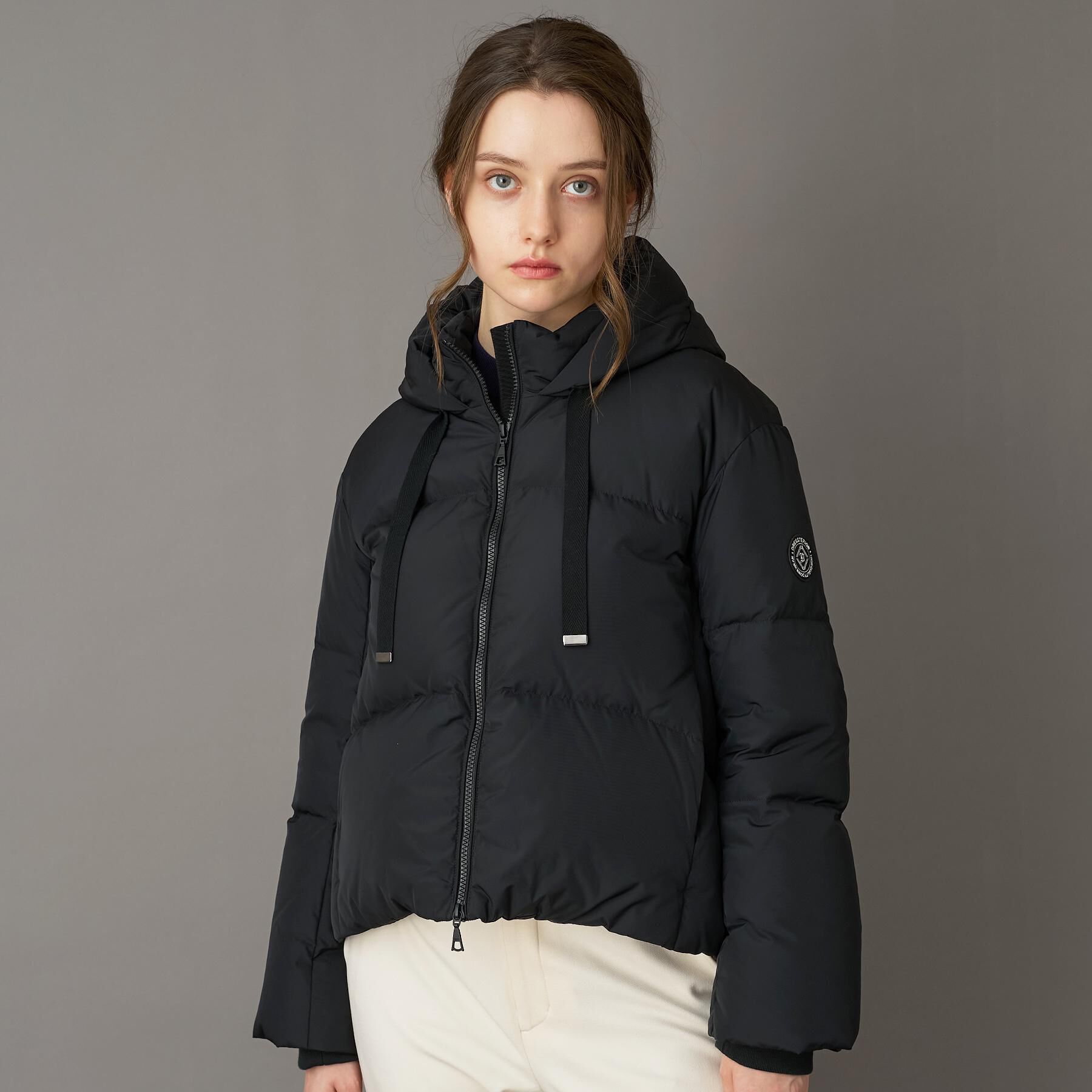 DRESSTERIOR「【CLASSY.12月号掲載】フーデッドショートダウン」|ダウン|ブラック(019)
