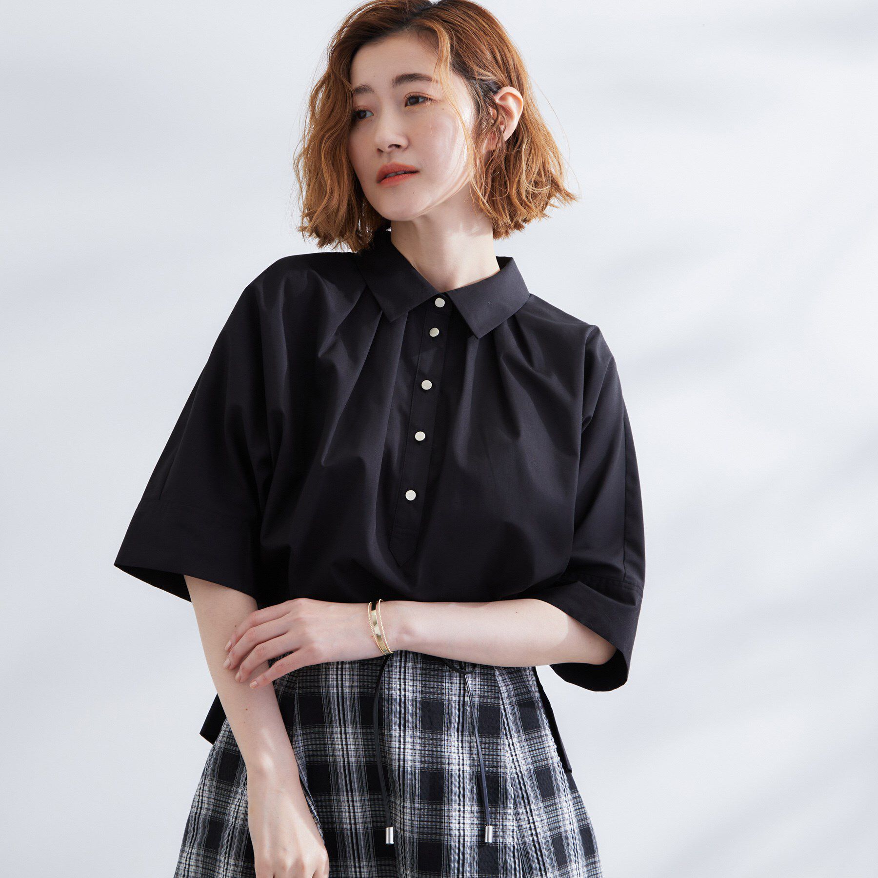 grove「【サスティナブル原料】衿付きドルマンタックシャツ」|シャツ・ブラウス|ブラック(019)
