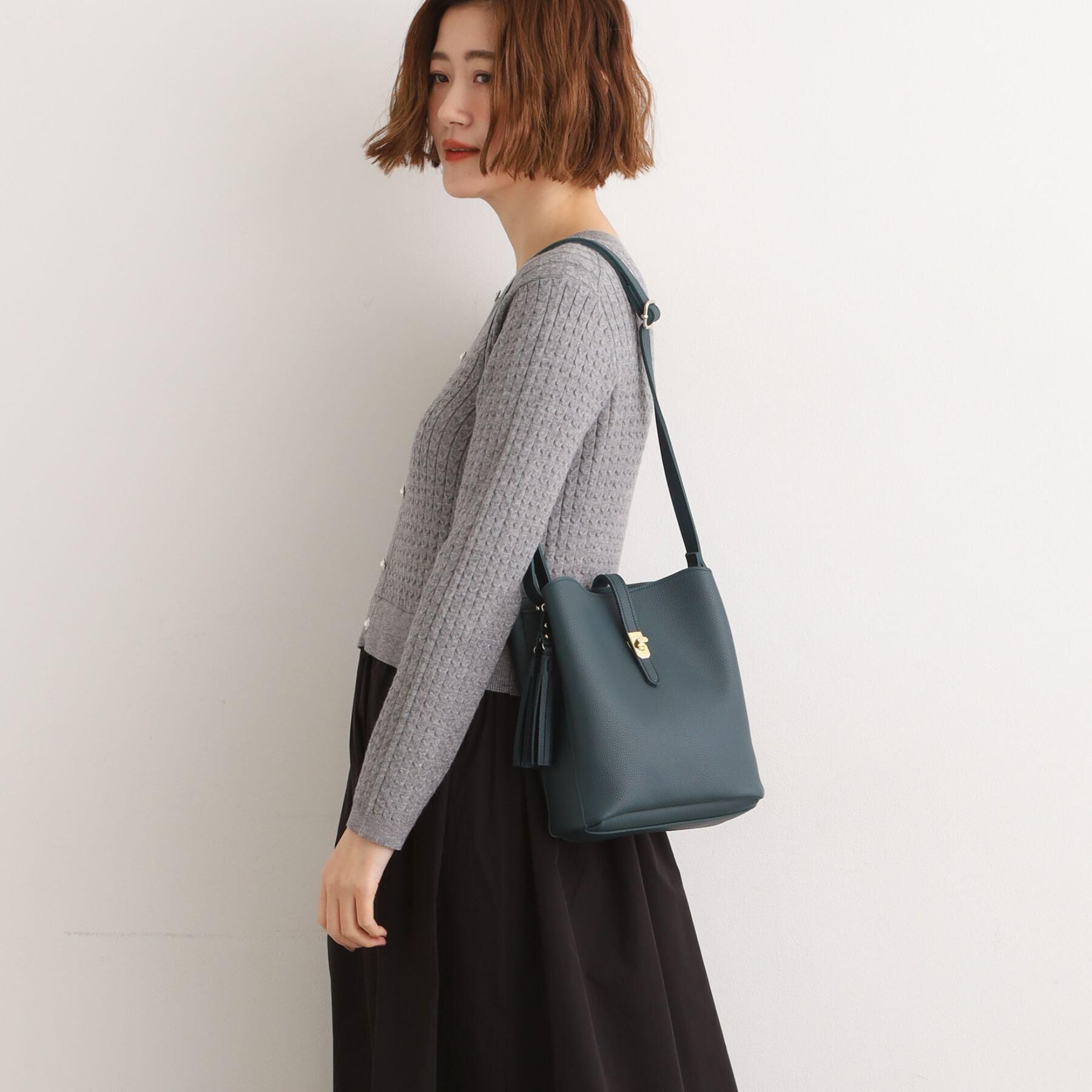 grove「人間工学ベルトタッセル縦型ショルダー」|ショルダー・メッセンジャー|