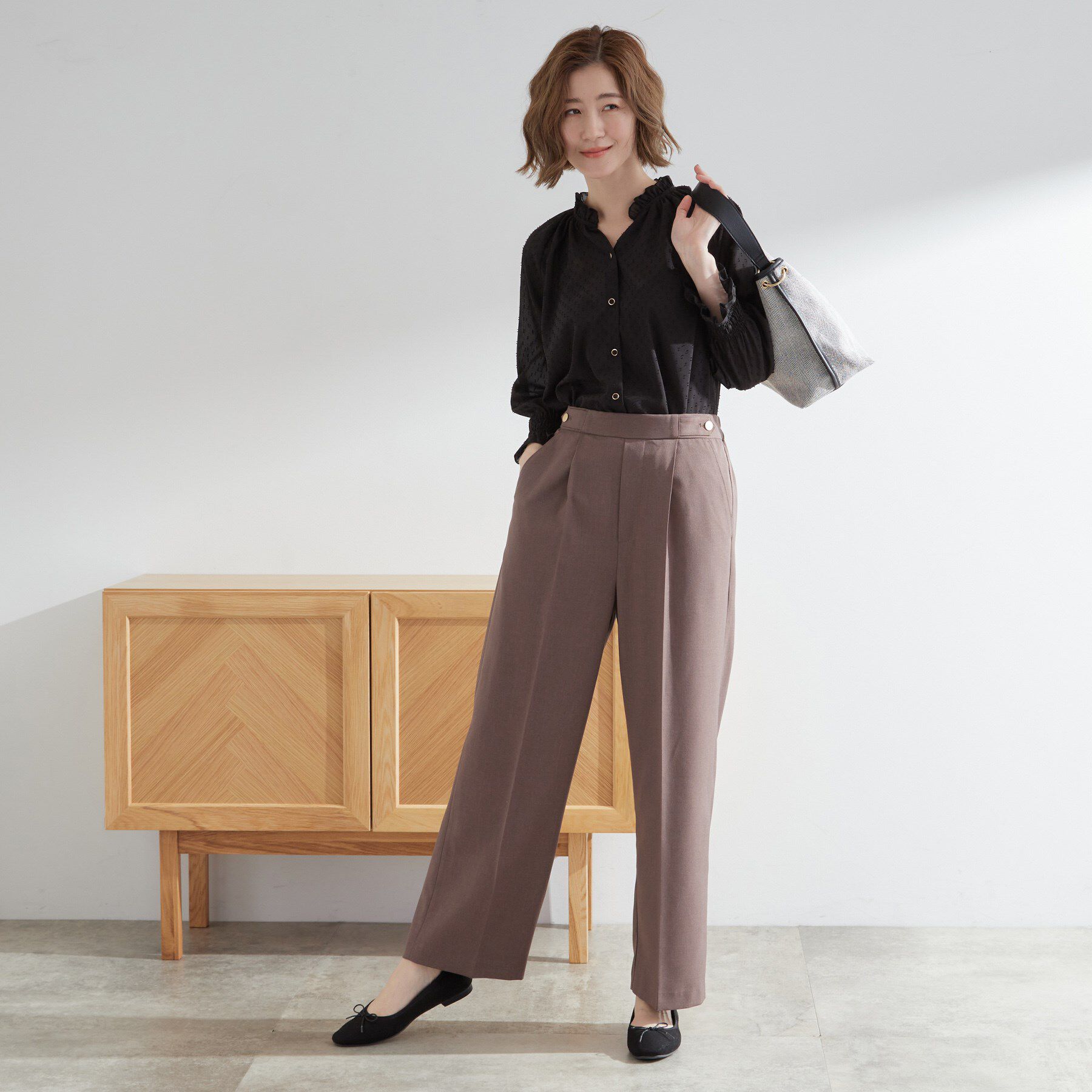 grove「衿もとすっきり一枚で映える 涼しげ秋色チェックブラウス」|シャツ・ブラウス|