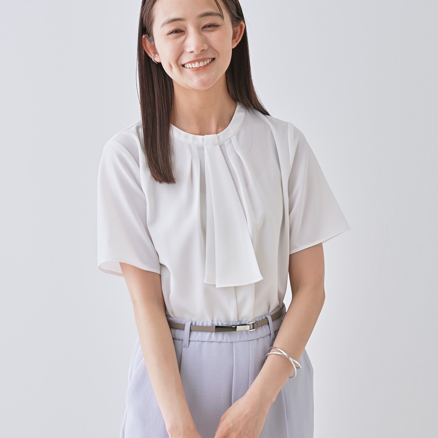 INDIVI「【洗える／UVケア】幾何学柄＆無地ボウタイブラウス」|シャツ・ブラウス|ホワイト(001)