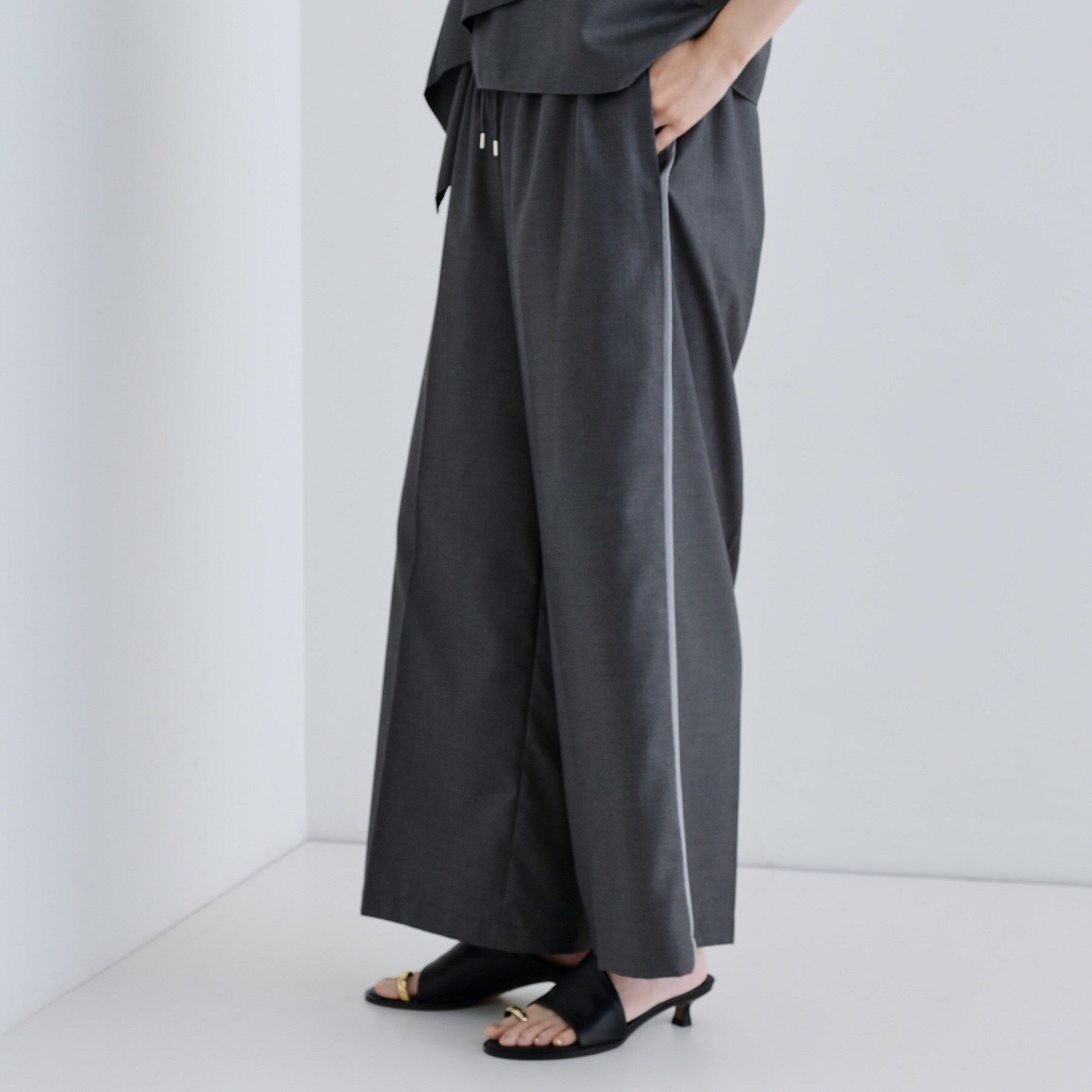 GALLEST「【セットアップ可能】サキソニーサイドラインパンツ」|その他|チャコールグレー(0