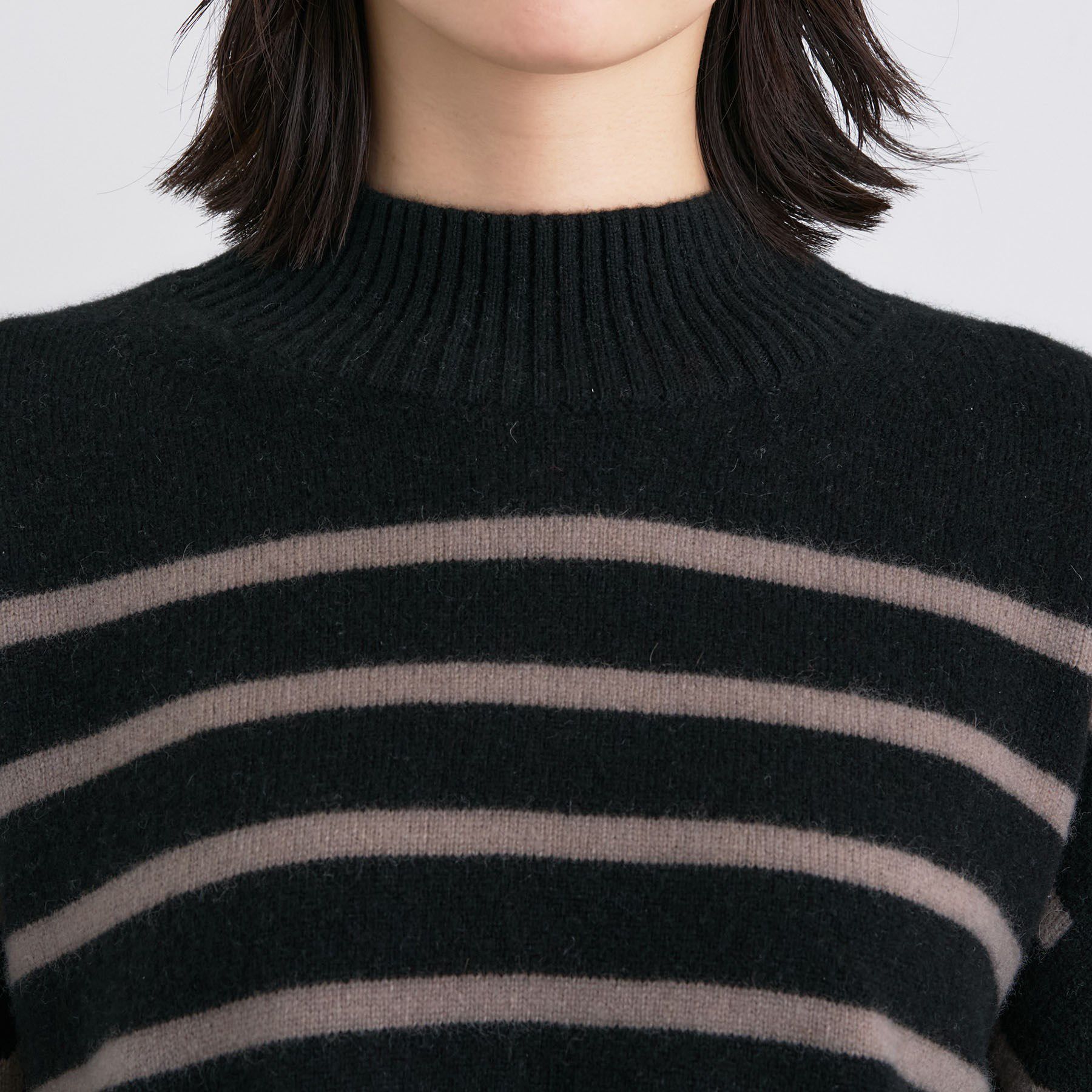 INDIVI「【冬ニット人気NO．1！／カシミヤ混】ミドルゲージハイネックニット」|ニット・セーター|