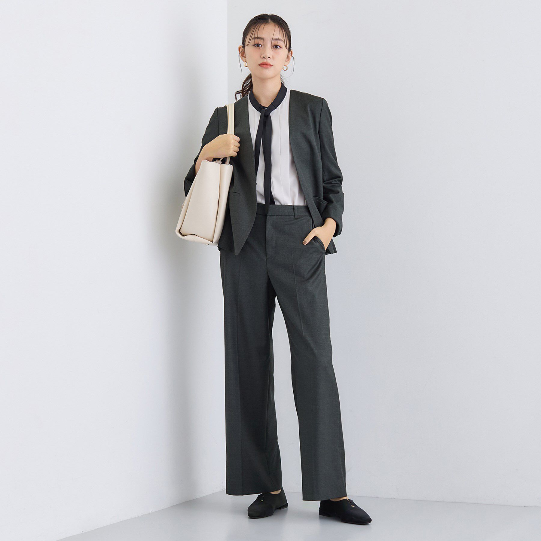 INDIVI「【日本製／スーツ／通勤】シルクウールストレッチ ワイドパンツ」|スーツ|