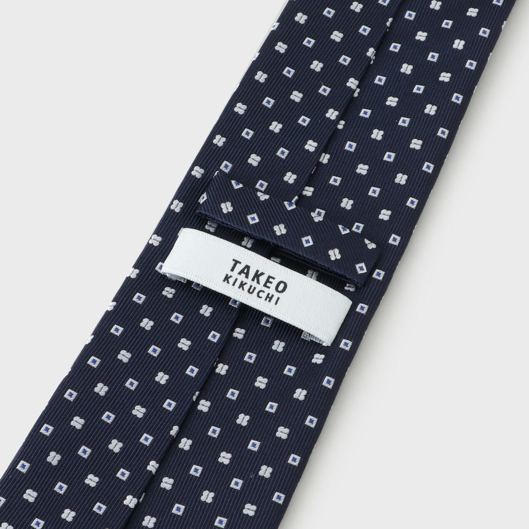 TAKEO KIKUCHI「「成人・入学・入社お祝い」ネクタイ&タイバー ギフトセット」|ネクタイ・蝶ネクタイ|