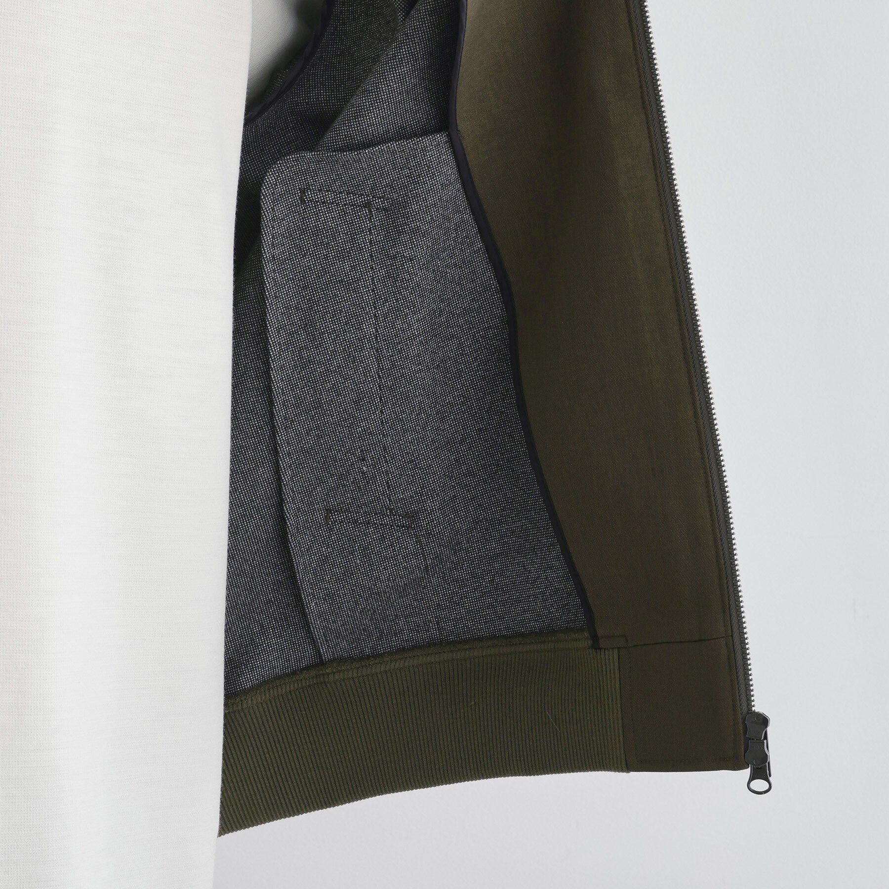 TAKEO KIKUCHI「【JUST ONE LAYER】ダウンファブリック ジップアップ リブ ブルゾン」|ブルゾン・スタジャン|