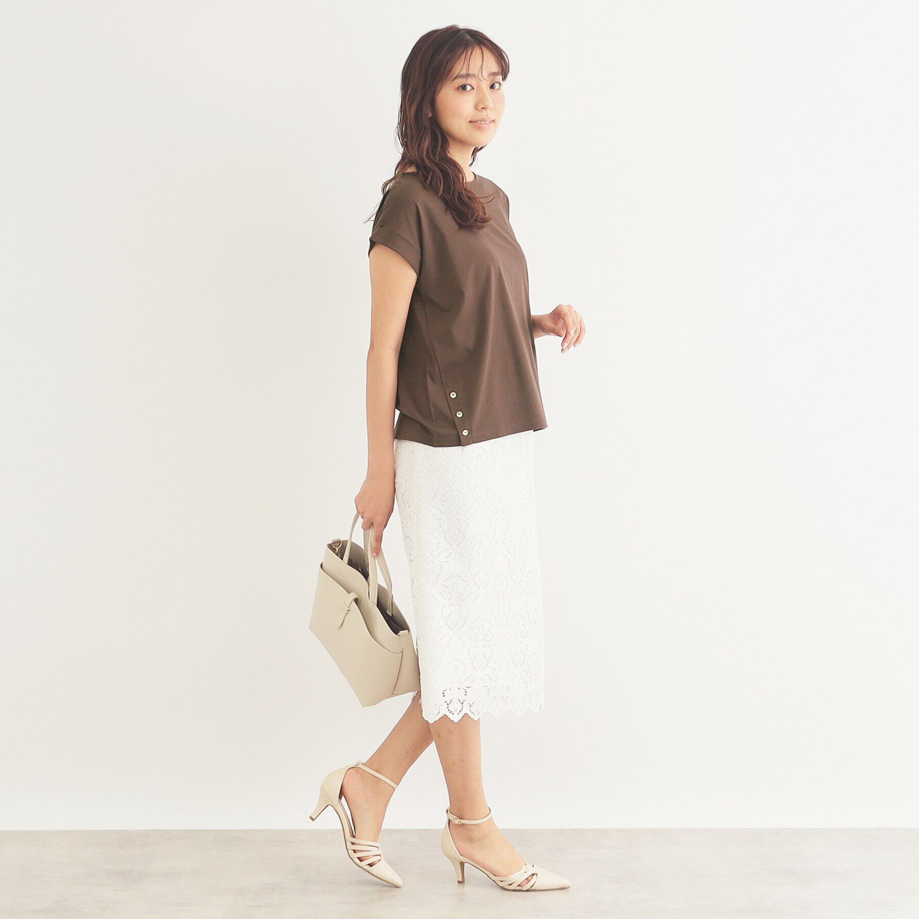 index「《5color》サイドボタン付き フレンチスリーブトップス【接触冷感/洗濯機洗い可】」|Tシャツ・カットソー|