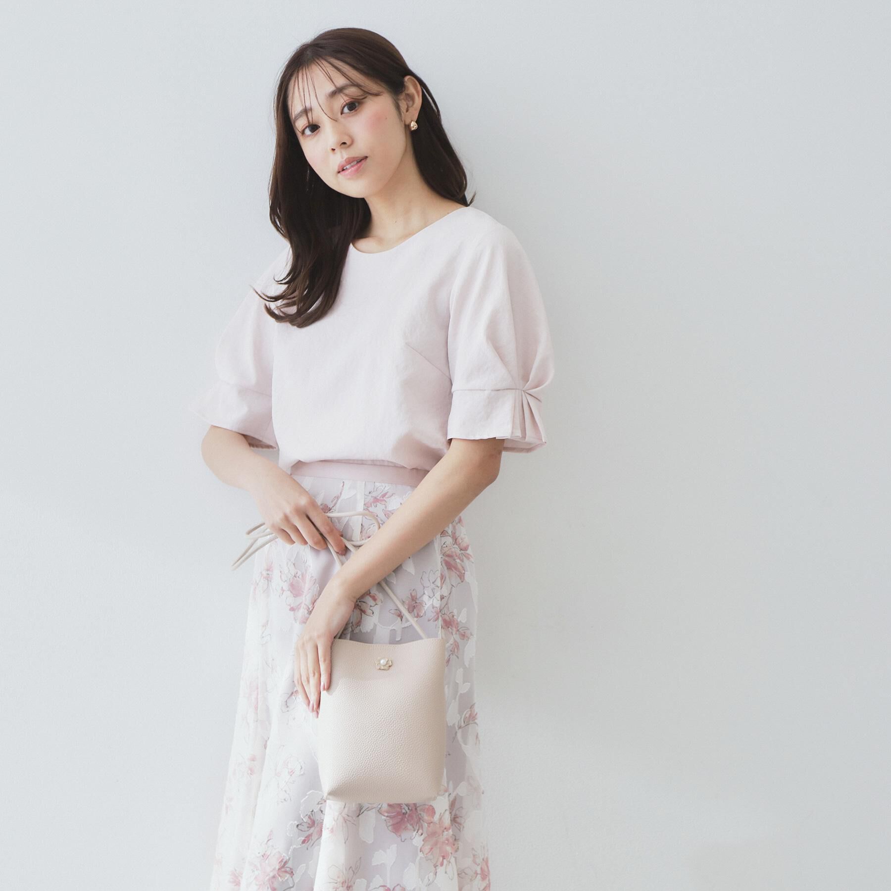 index「《8色展開/XS-LLサイズ》タックパフスリーブブラウス【洗濯機洗い可/吸水速乾/防シワ/抗ピル】」|シャツ・ブラウス|