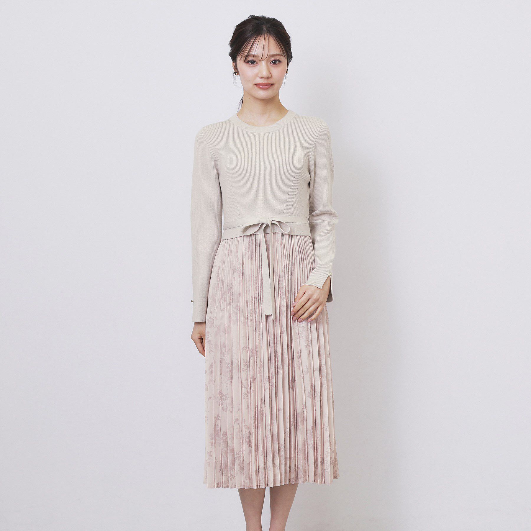 index「フラワープリーツドッキングニットワンピース【洗濯機OK】」|ワンピース|