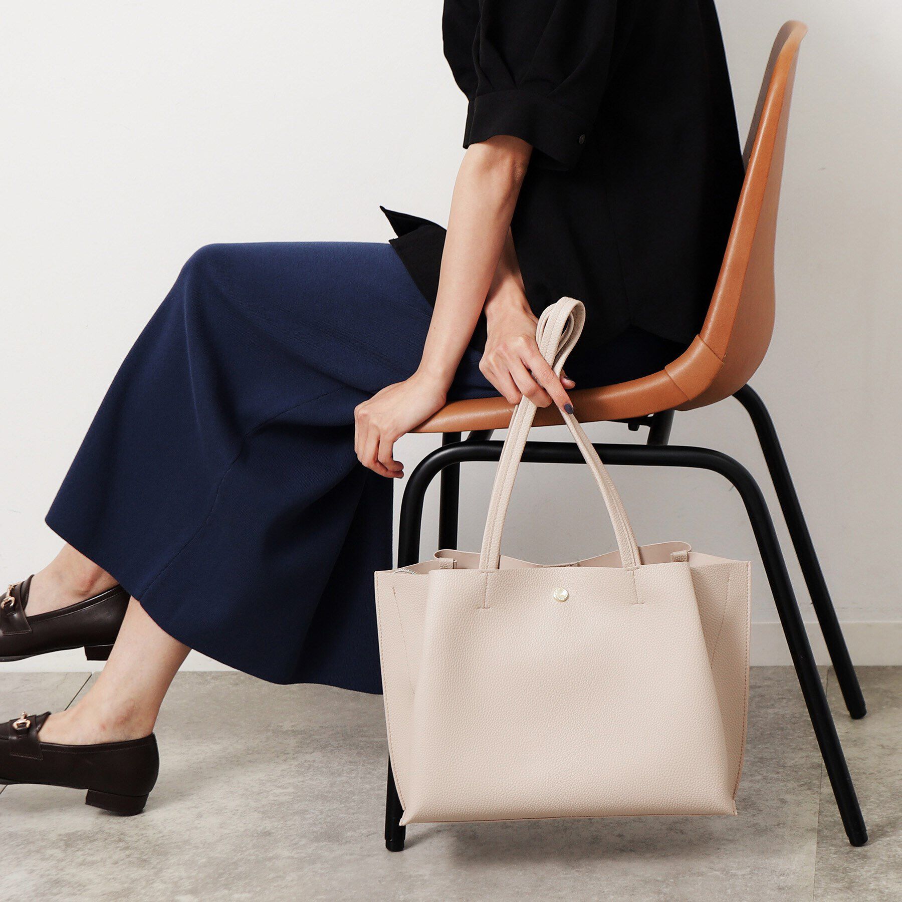 OPAQUE.CLIP「【軽量／A4サイズ対応】シュリンク合皮3層トートバッグ」|トートバッグ|