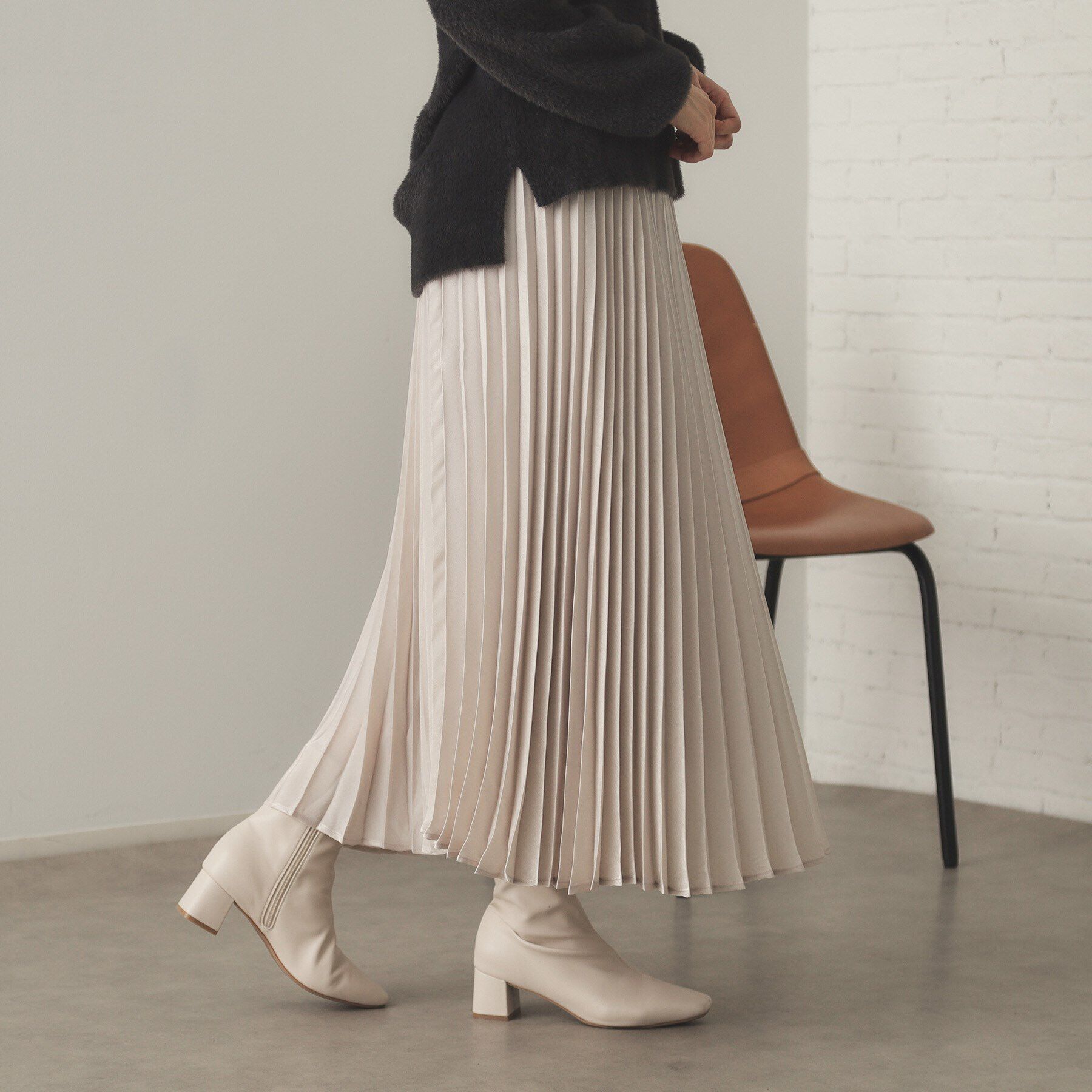 OPAQUE.CLIP「サテンプリーツスカート【洗濯機洗い可】」|スカート|アイボリー(004)