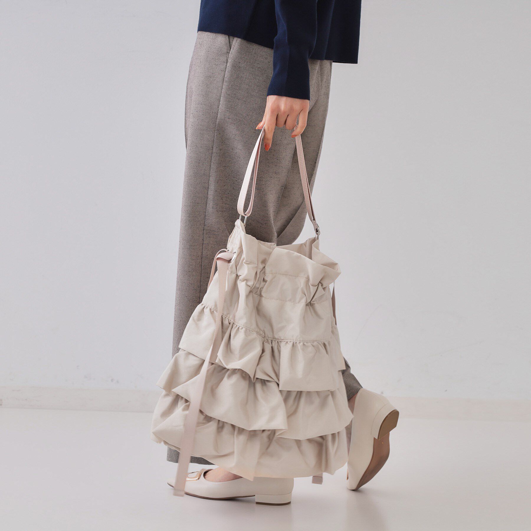 OPAQUE.CLIP「【長さ調整可能】ドロストリボンフリルティアードショルダーバッグ」|ショルダー・メッセンジャー|ベージュ(052)