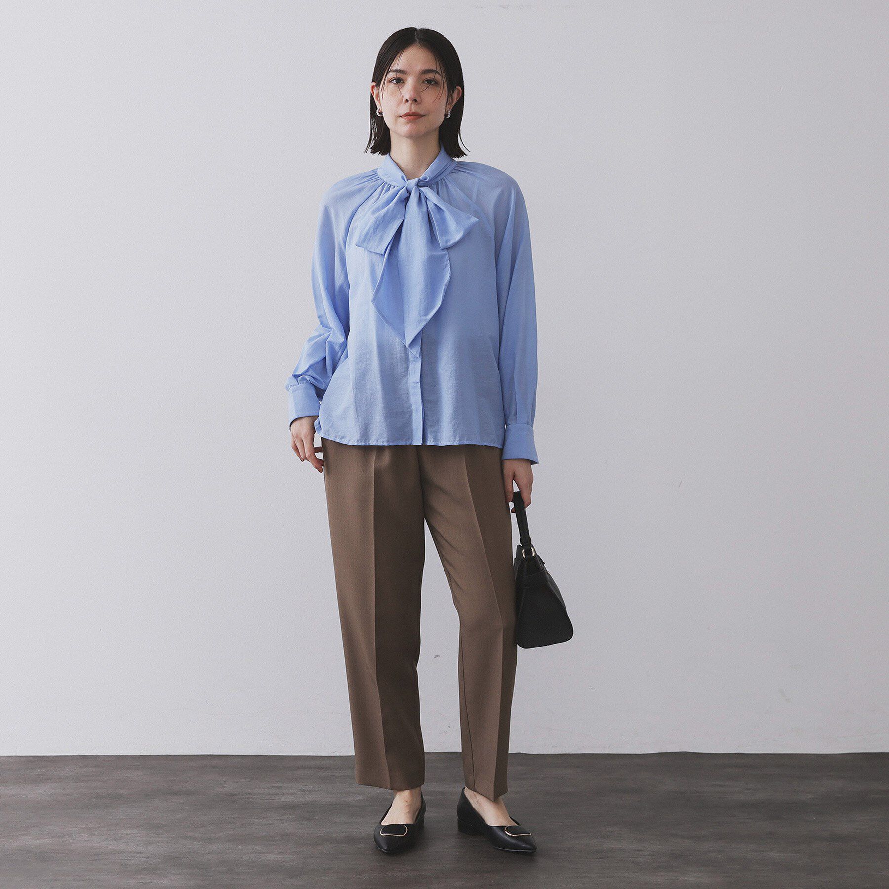 OPAQUE.CLIP「《BAILA掲載》2WAYシアーボウタイブラウス【洗濯機洗い可】」|シャツ・ブラウス|