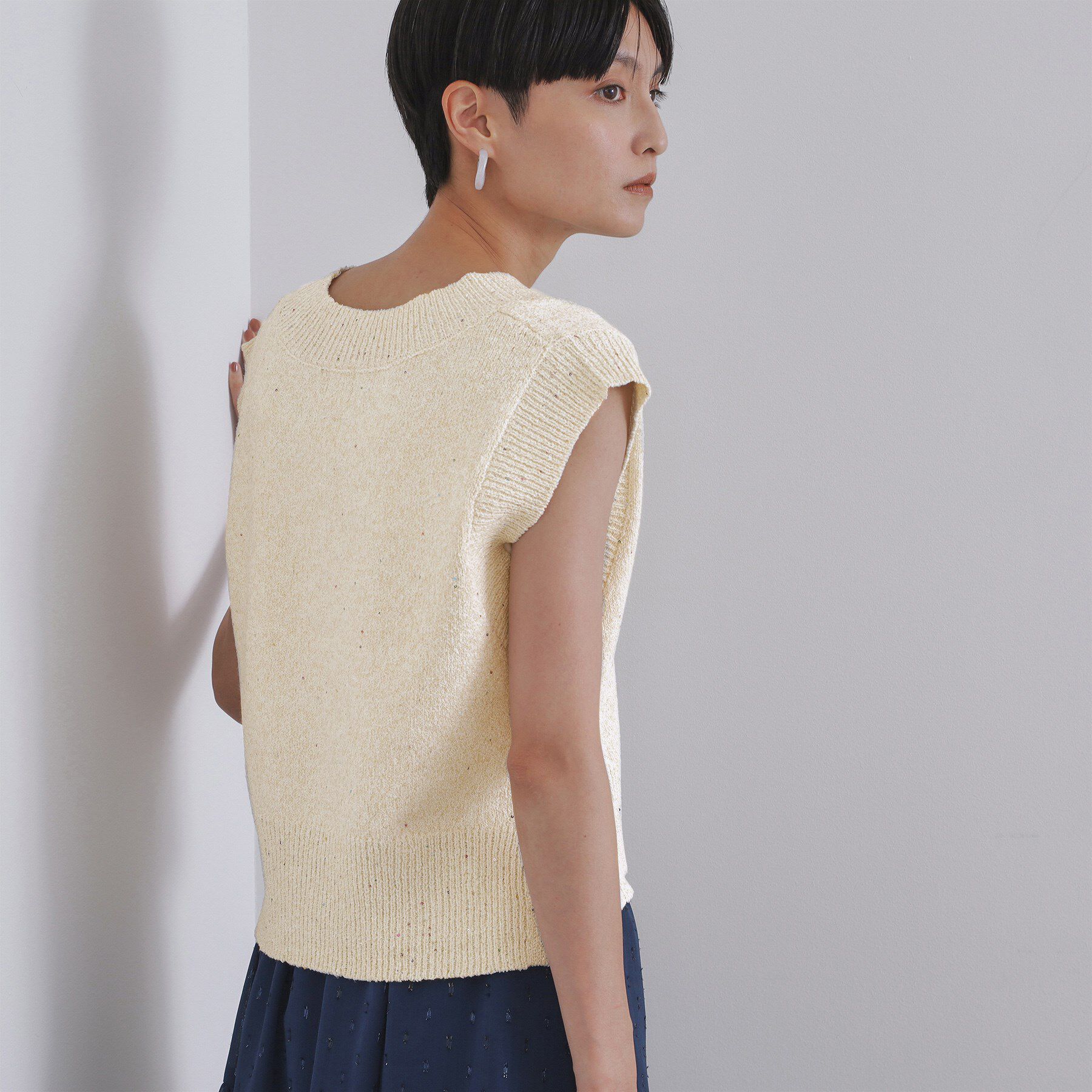 OPAQUE.CLIP「スパンコールラメVネックニット【洗える】」|ニット・セーター|