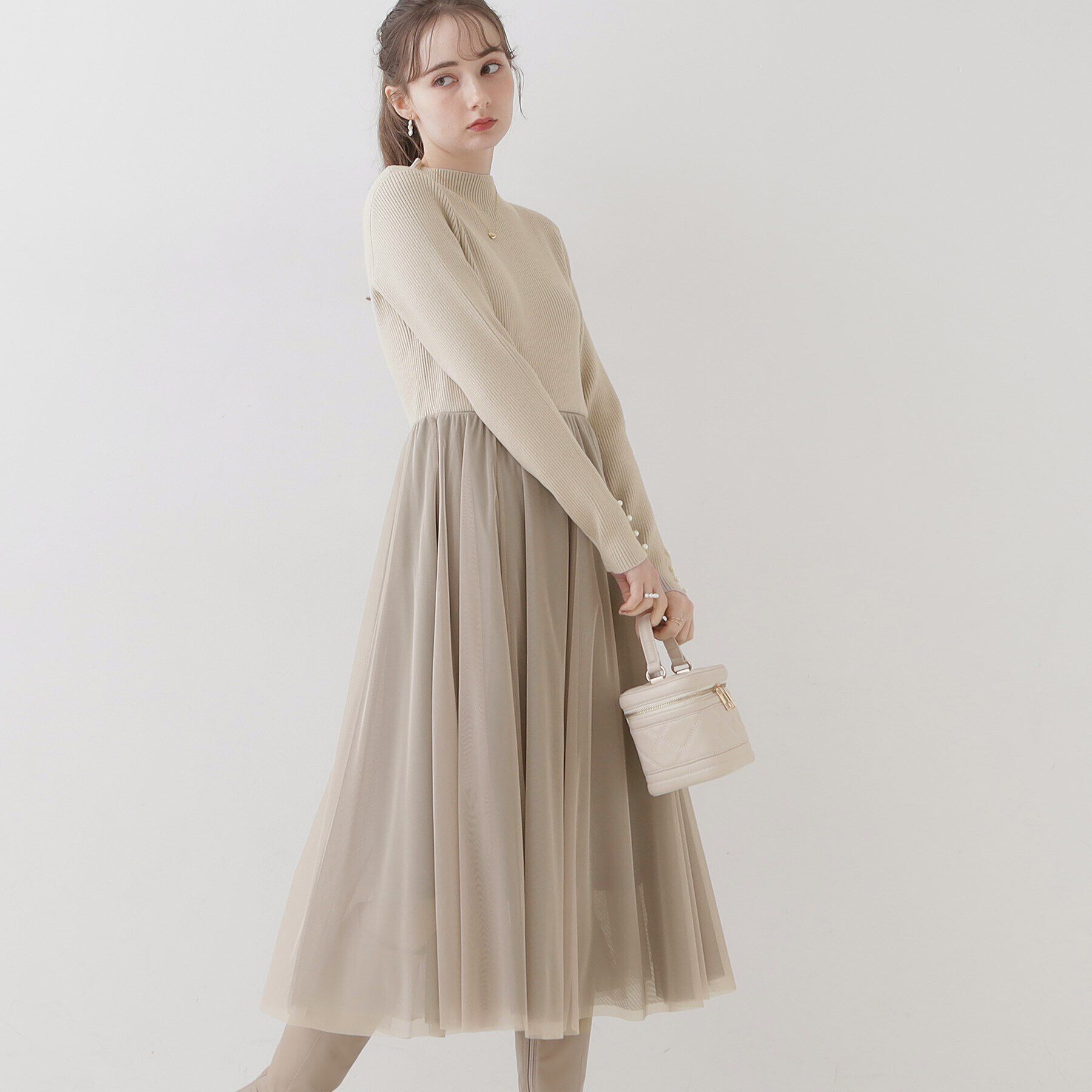 Couture broach「【ふわっと軽い上品なワンピ】ラメニットチュールドッキングワンピース」|ワンピース|