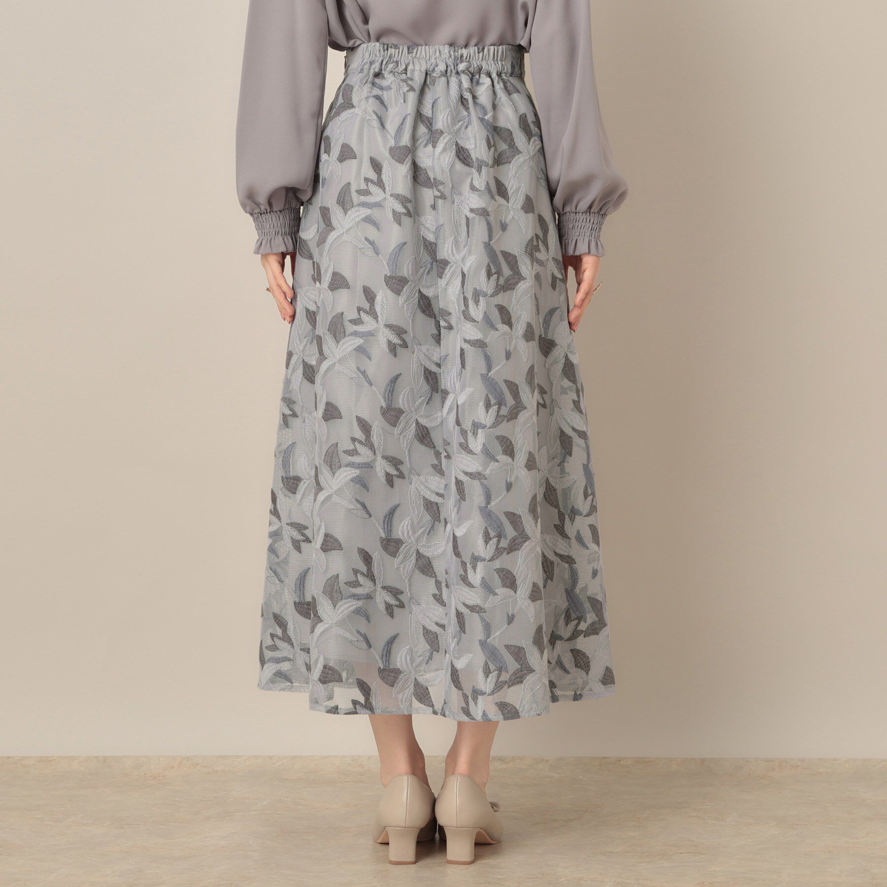 Couture broach「【花柄・きれいめ・通勤】リンドウエンブロメッシュスカート」|スカート|