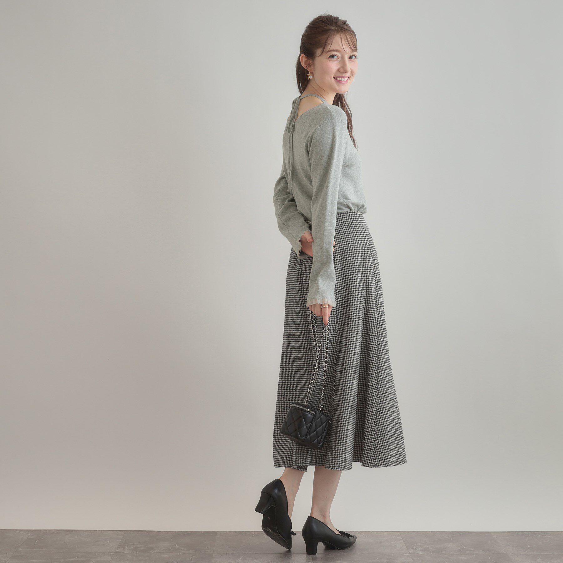 Couture broach「【大人可愛い・リボン取り外し可】前後2WAYラメリブ シアープチフリルニット」|ニット・セーター|