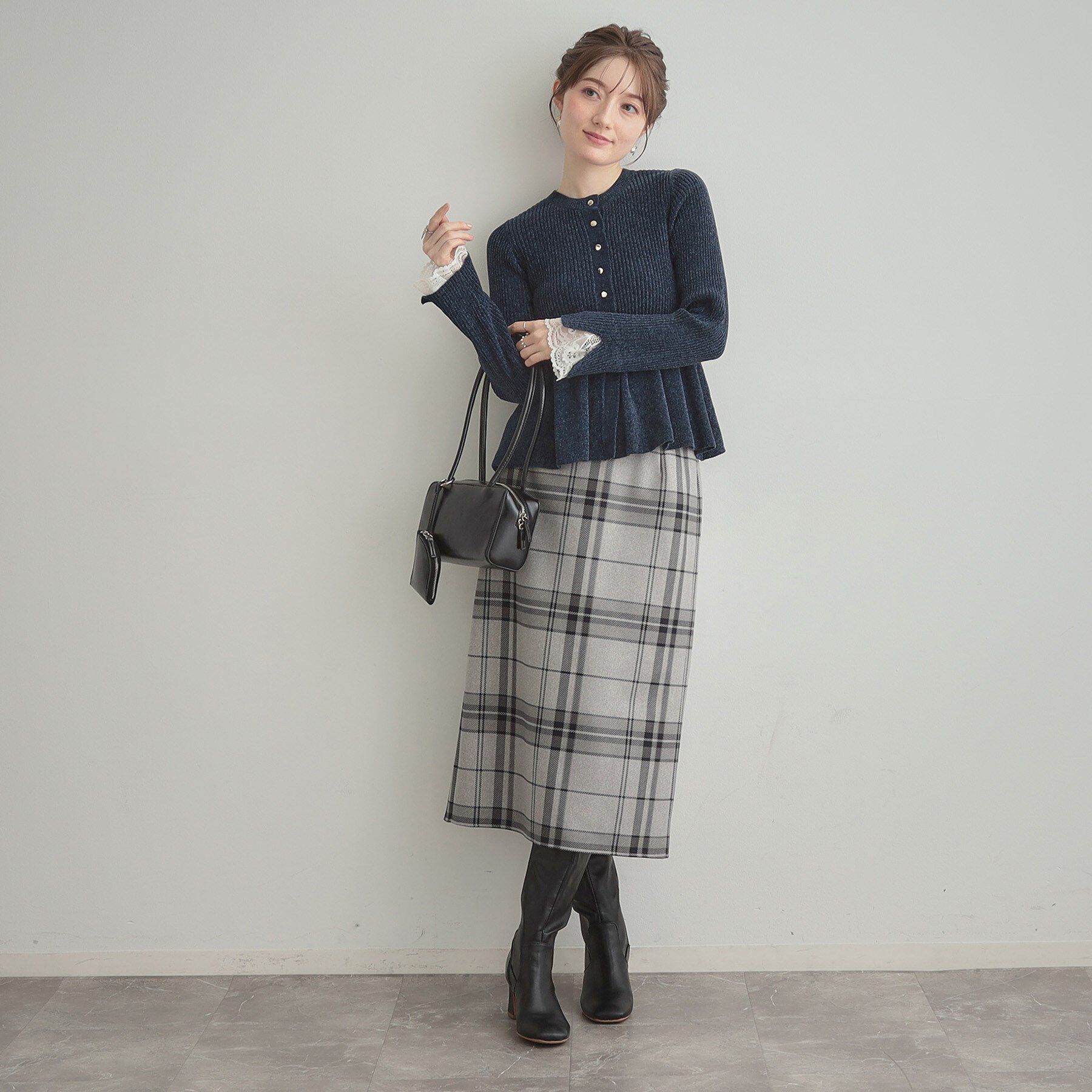 Couture broach「【袖口レース・着映え】短毛モールペプラム カーデ」|カーディガン|