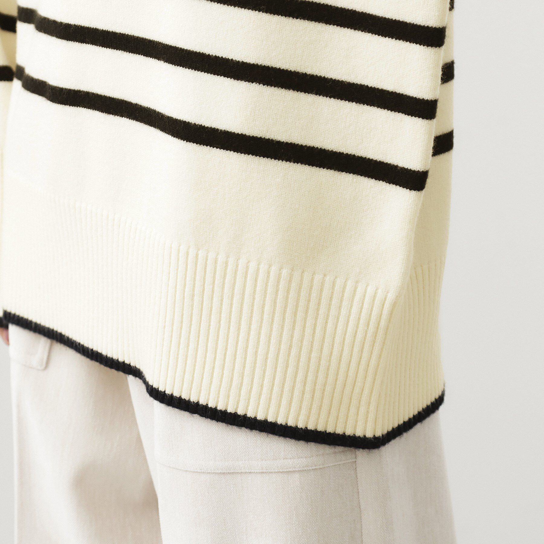 THE SHOP TK「【インしないで着られる】金ボタン ハイネックニット/毛玉になりにくい/静電気防止/洗濯機OK」|ニット・セーター|