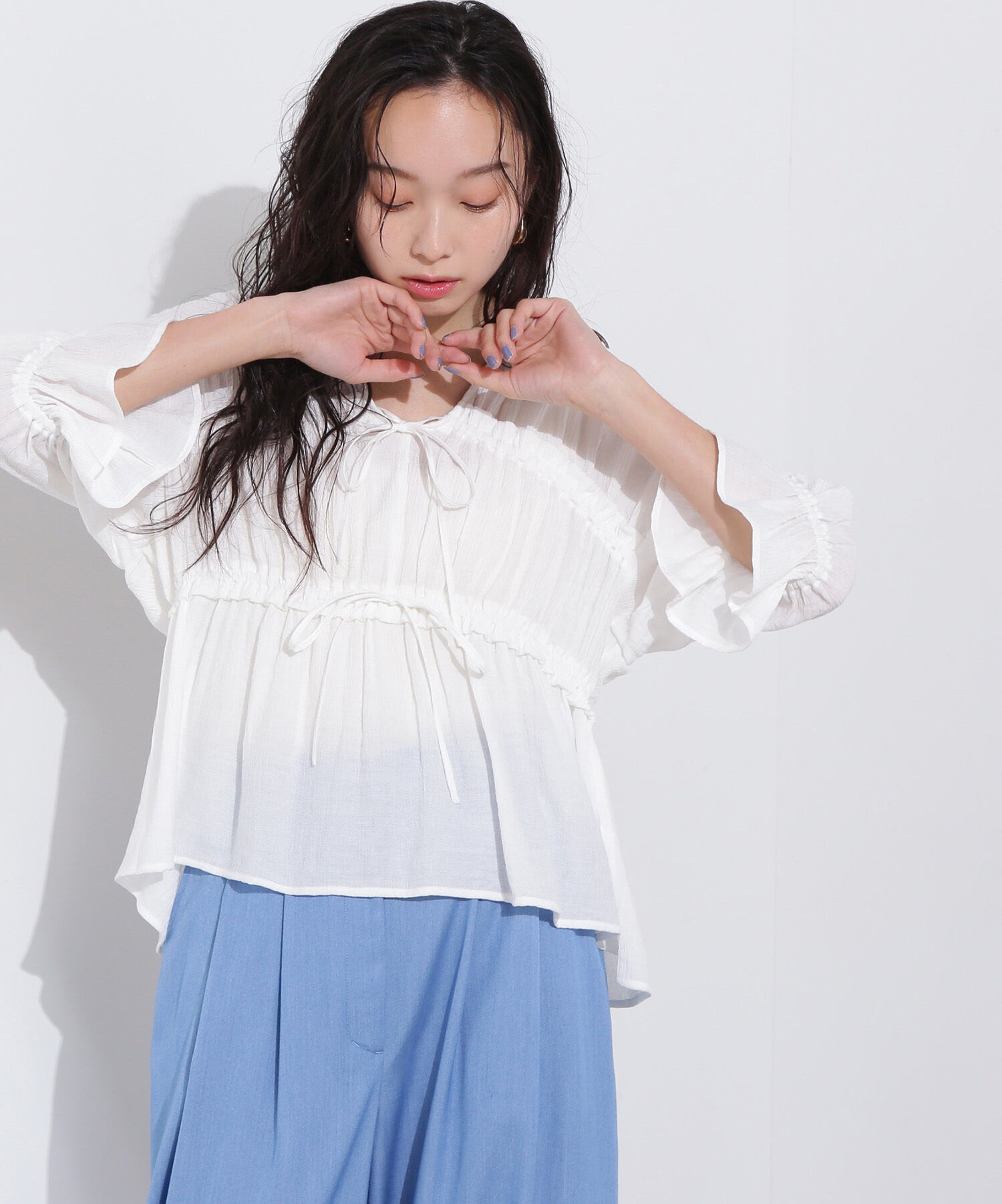  「楊柳シャーリングリボンブラウス」|シャツ・ブラウス|ホワイト