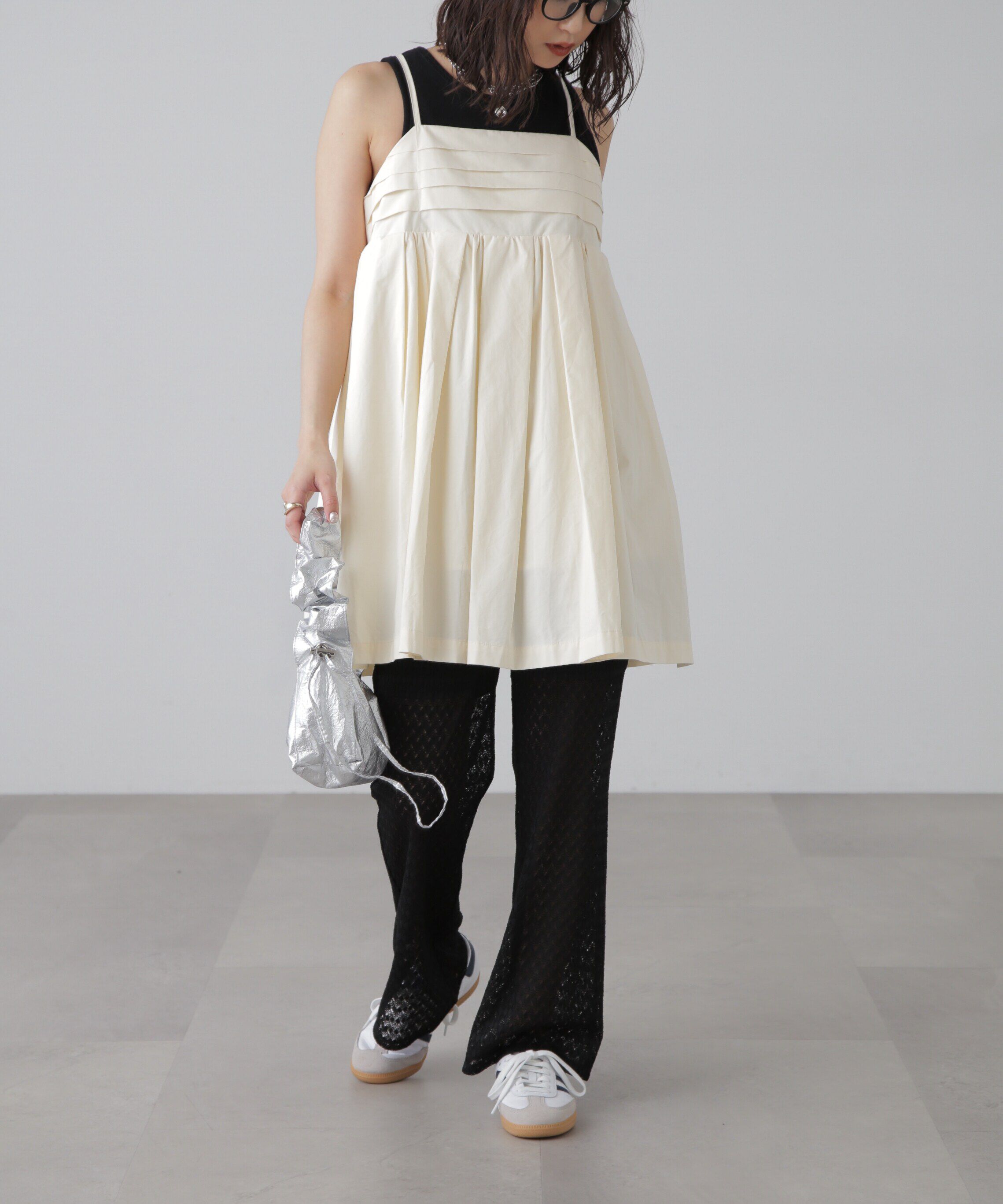  「コットンタックデザインミニキャミソールワンピース」|ワンピース|