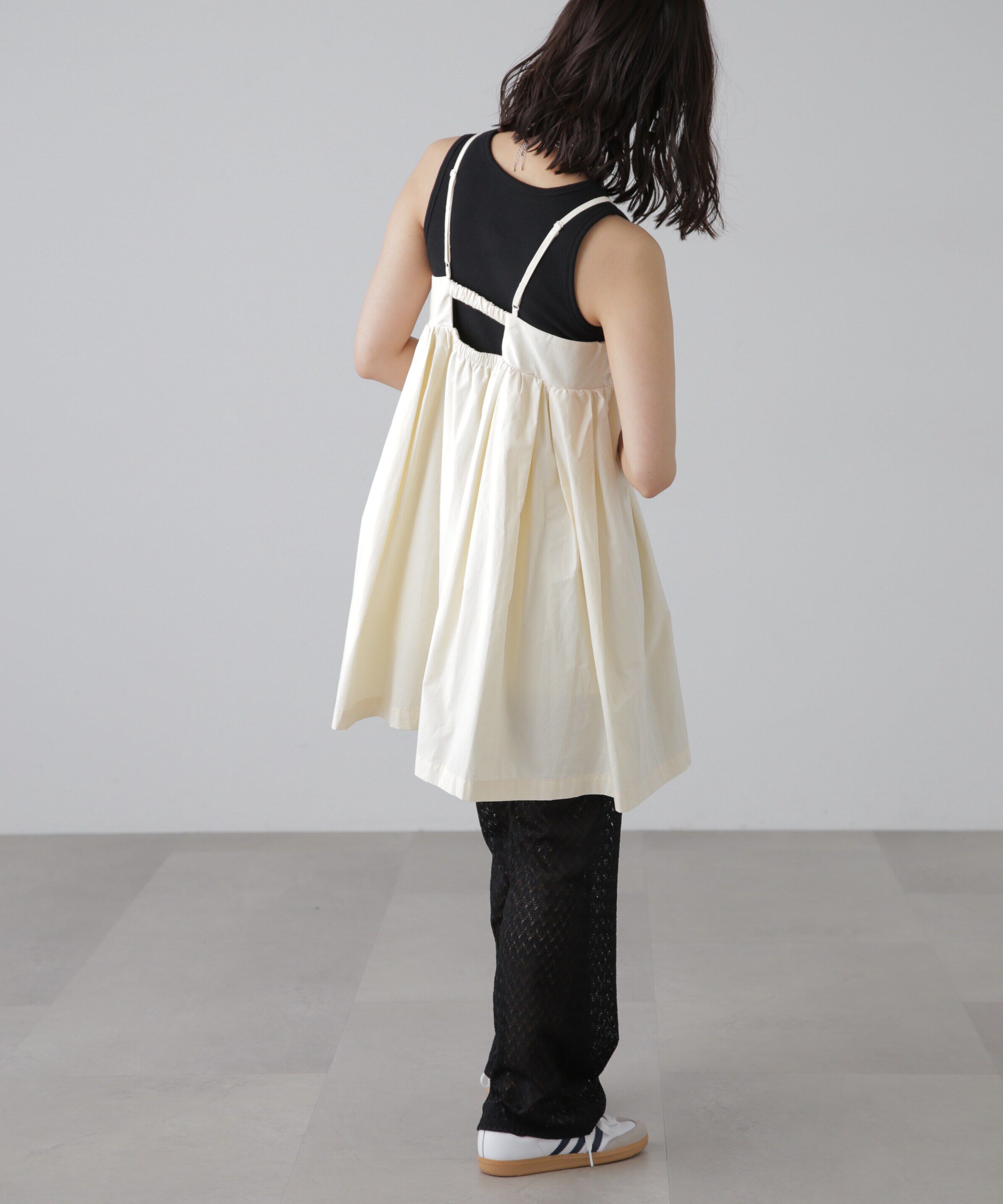  「コットンタックデザインミニキャミソールワンピース」|ワンピース|