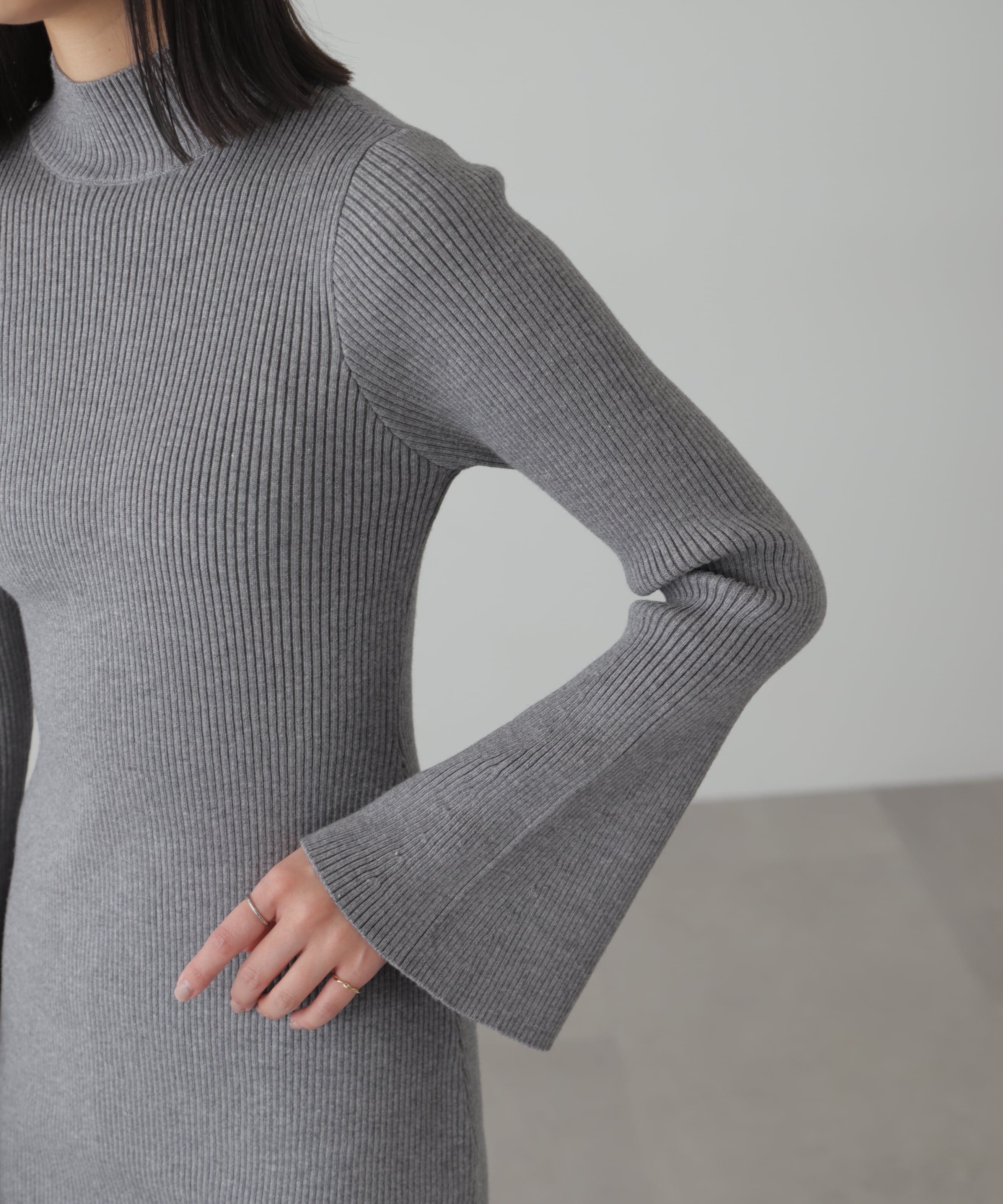  「ボトルネックリブニットミニワンピース」|ワンピース|