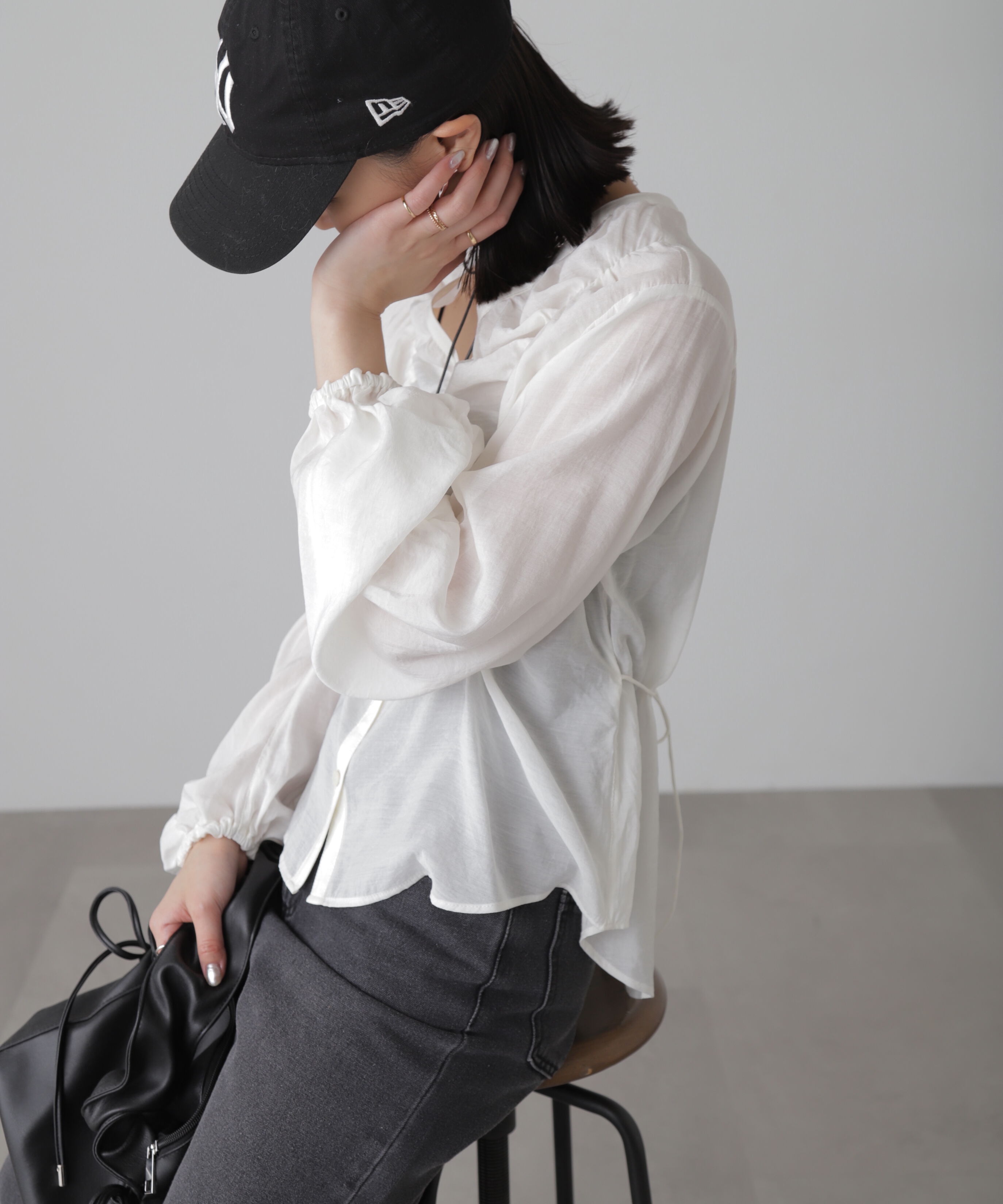  「Ｖネックシャーリングブラウス」|シャツ・ブラウス|