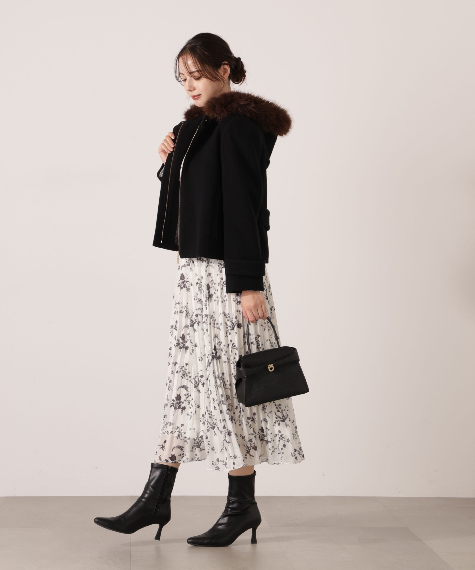 PROPORTION BODY DRESSING「モッサフードフェイクファーショートコート 25AW」|ブルゾン・スタジャン|