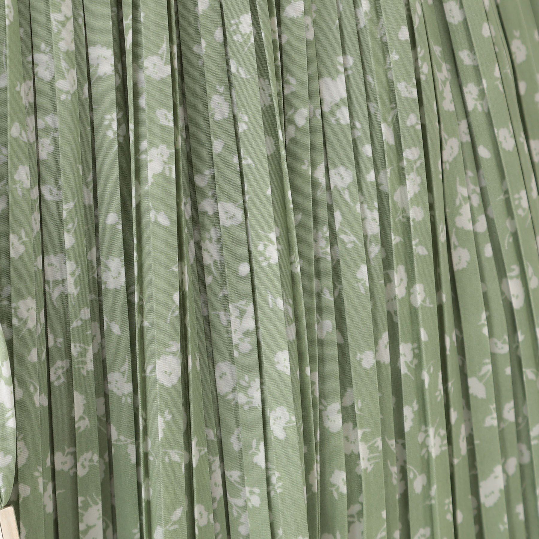 SHOO･LA･RUE「【高レビュー】広がり過ぎずすっきりと サテンプリーツスカート」|スカート|