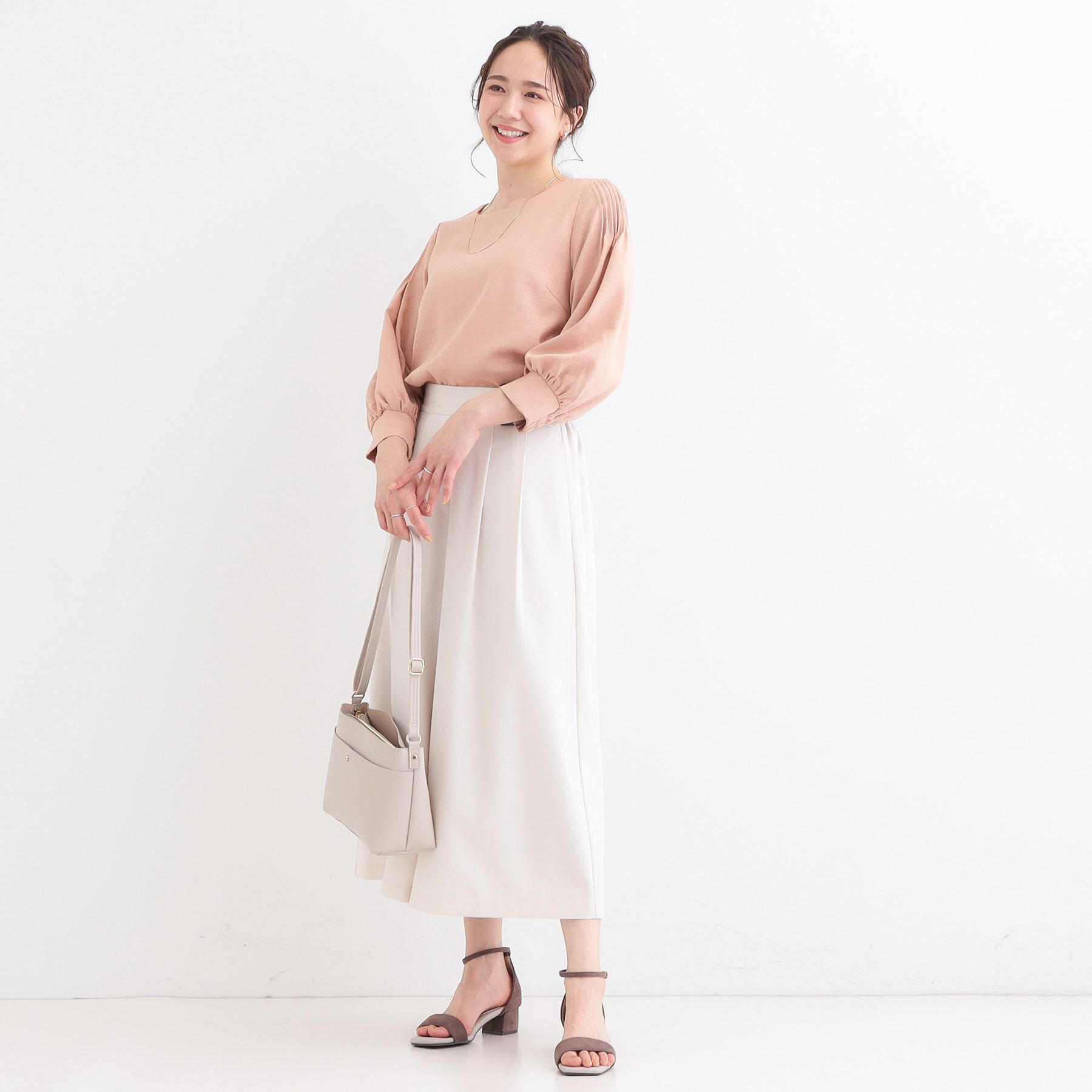 SHOO･LA･RUE「【洗える/洗濯後しわになりにくい】無理せずキレイ 肩タックブラウス」|シャツ・ブラウス|